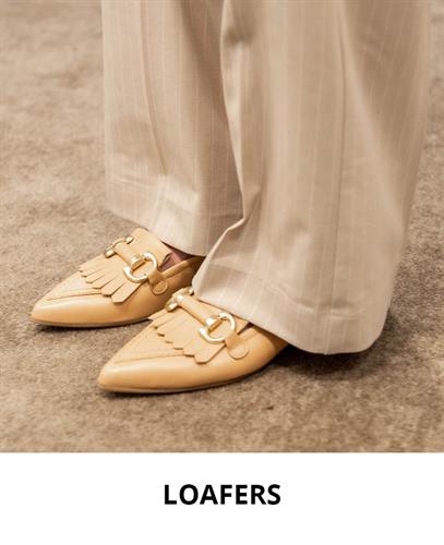 WK12 - Loafers