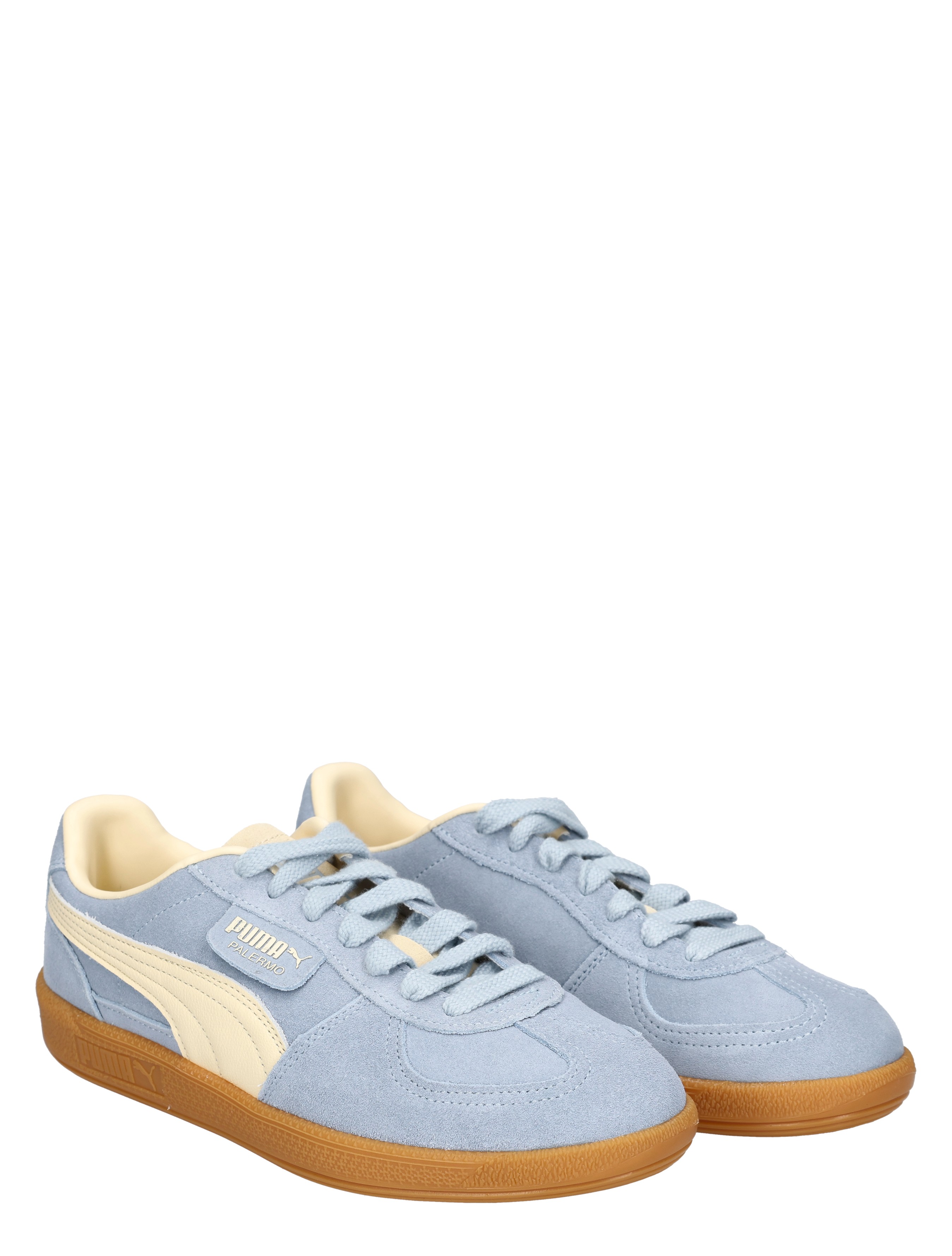 sneakers, suede, lichtblauw, gumzool, puma-logo indrukken