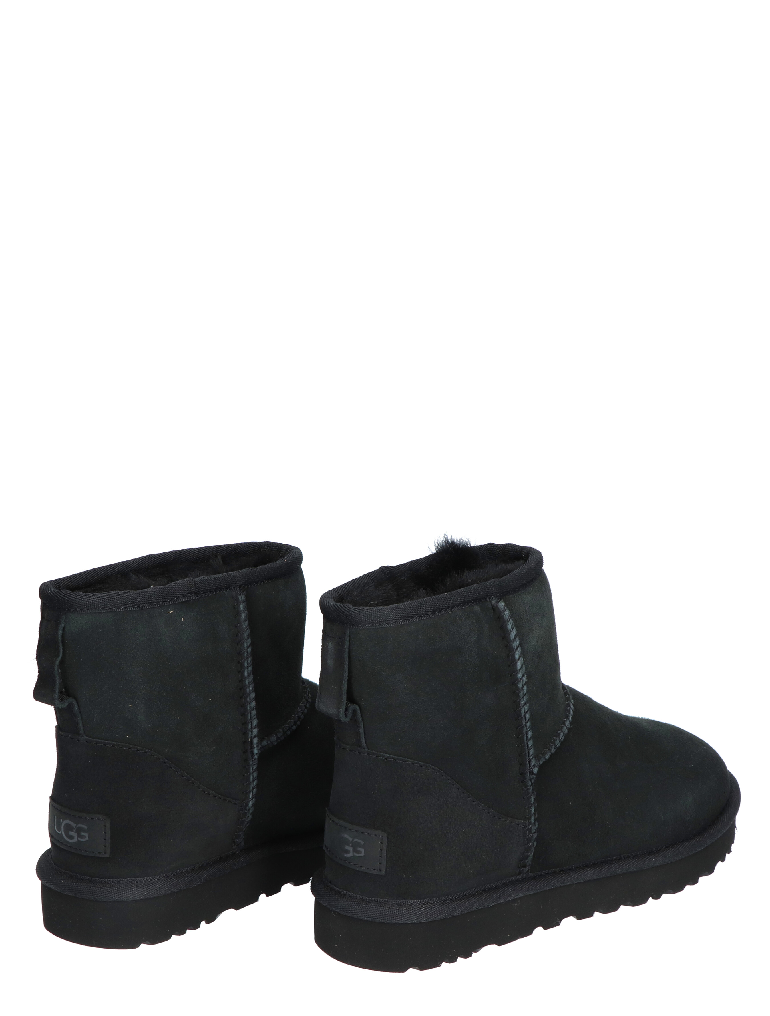 UGG - Classic Mini II Black - Dames - Boots - Enkellaarsjes - 31381_11_6