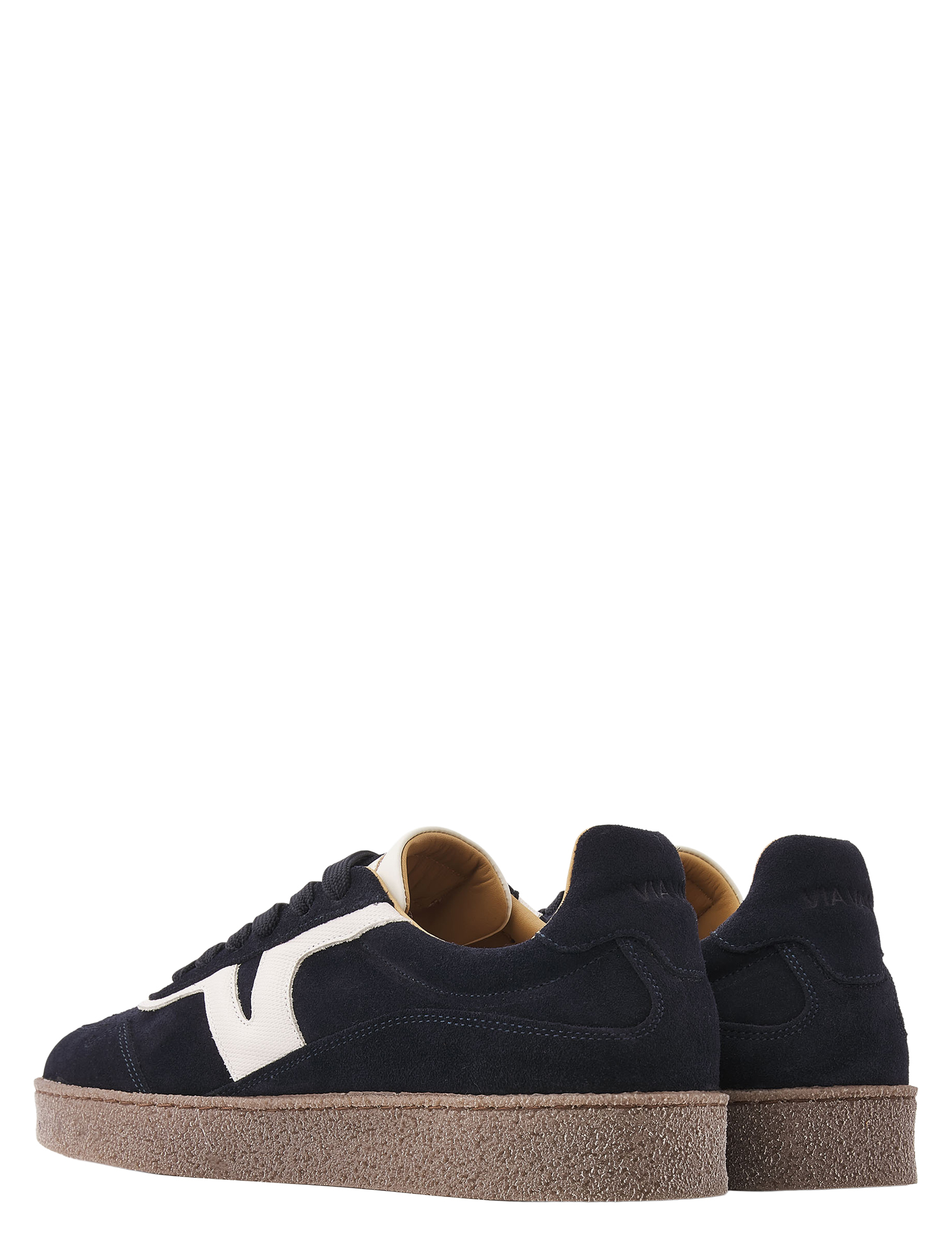sneaker, navy, suede, crepe sole, white stripe