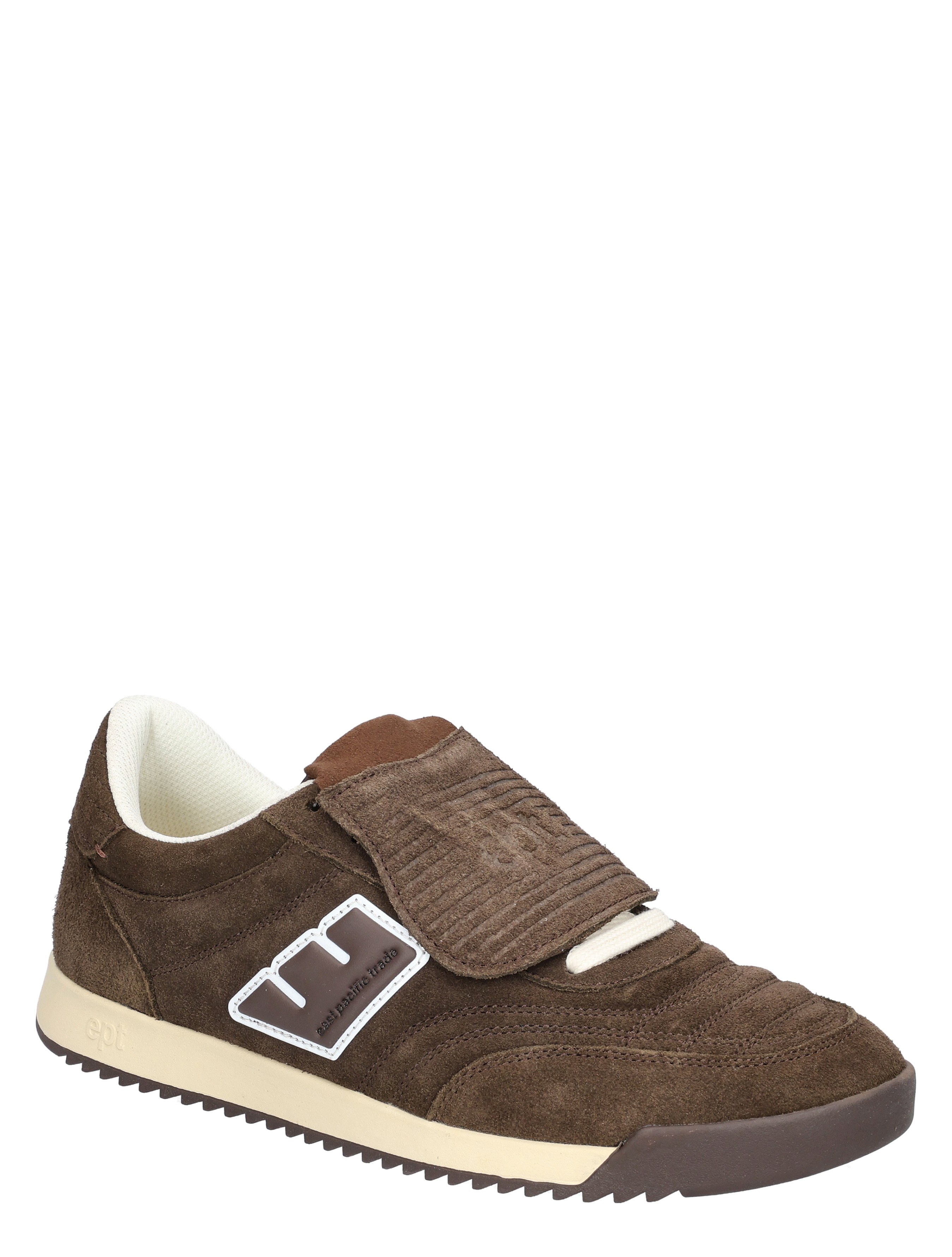 bruine schoen, suede, sportschoen, kabelsluiting, veterstap