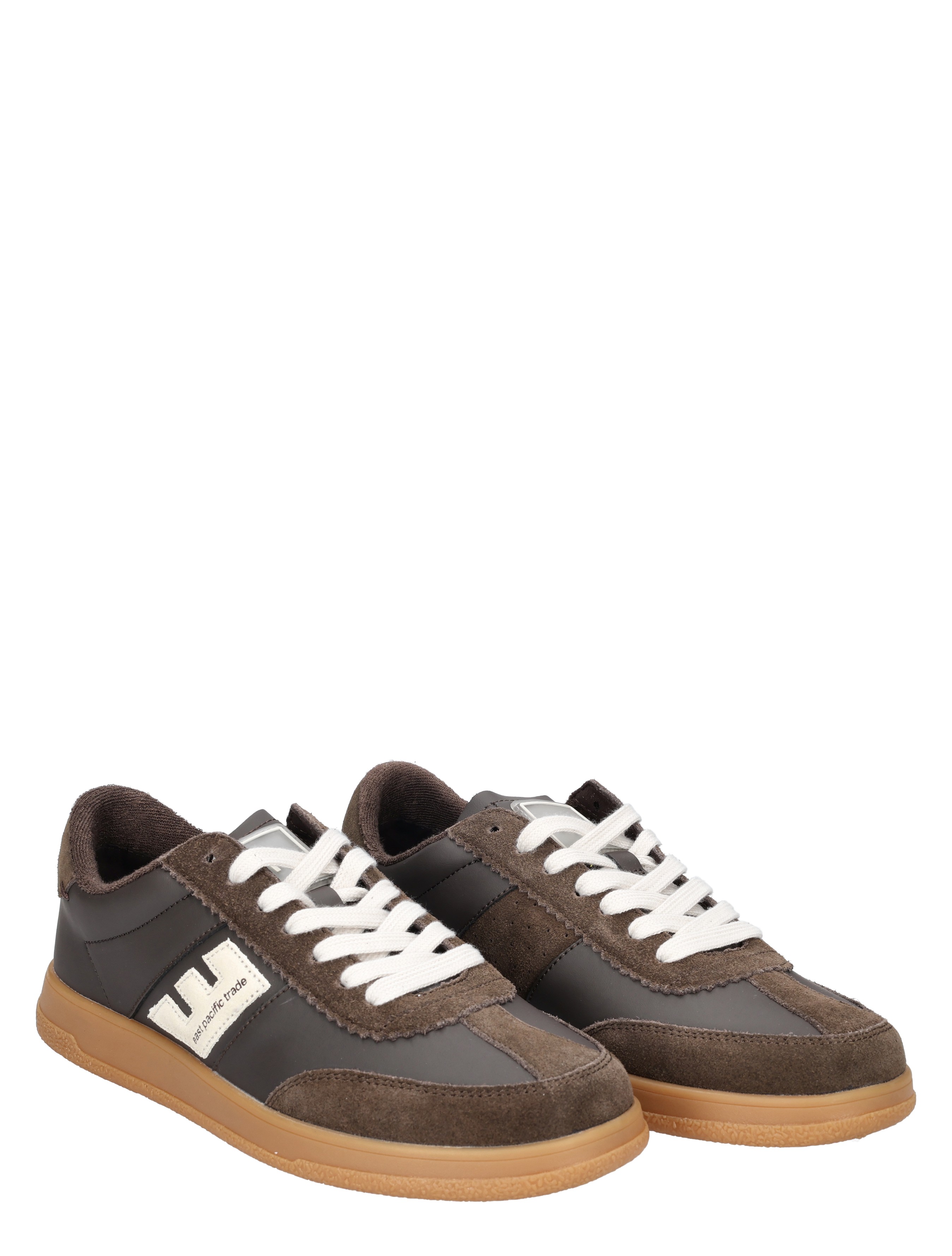 sneakers, casual, bruine schoenen, luxe suède, gumzolen