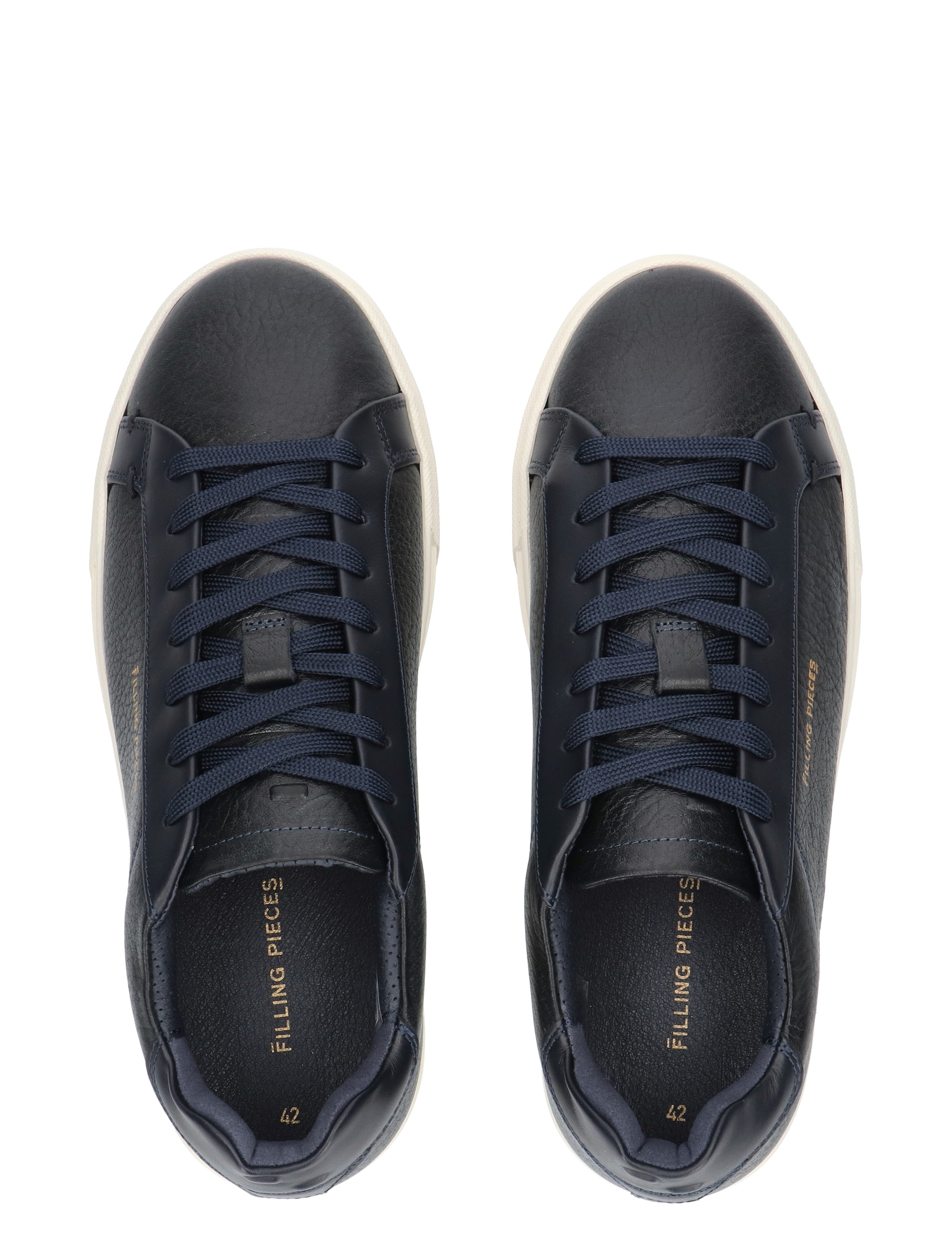 hoogwaardige sneaker, navy blauw, leren bovenwerk, dunne veters, zachte buitenzool