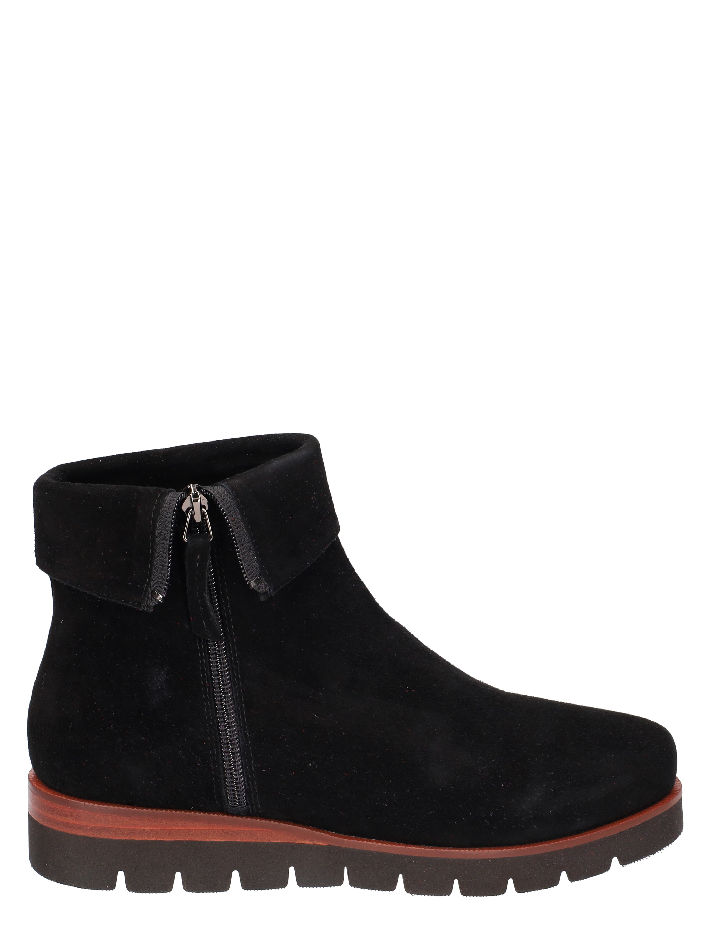 Nanet Black
