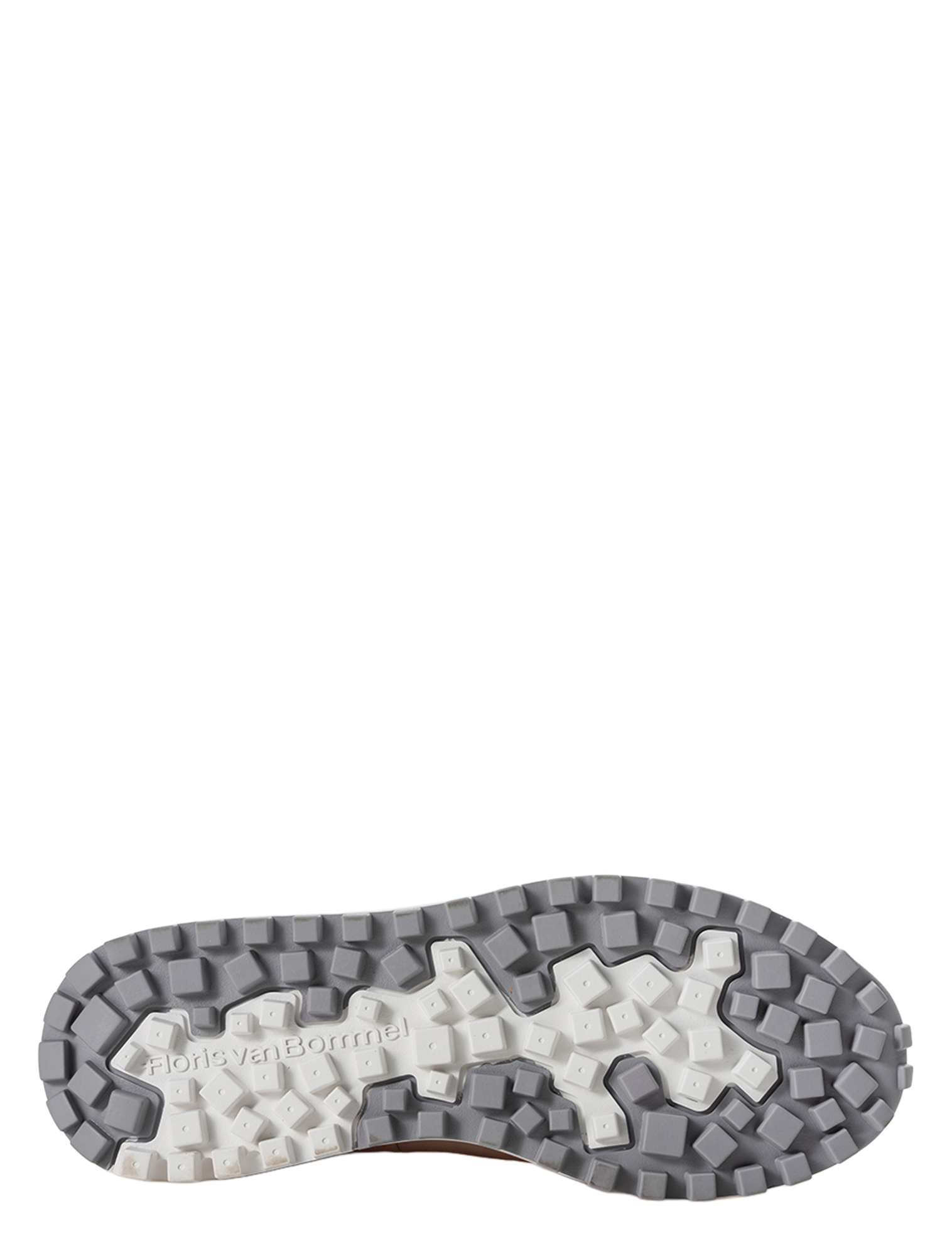 trail-runner, outdoor-shoe, lugged-sole, grey-sole, Floris van Bommel