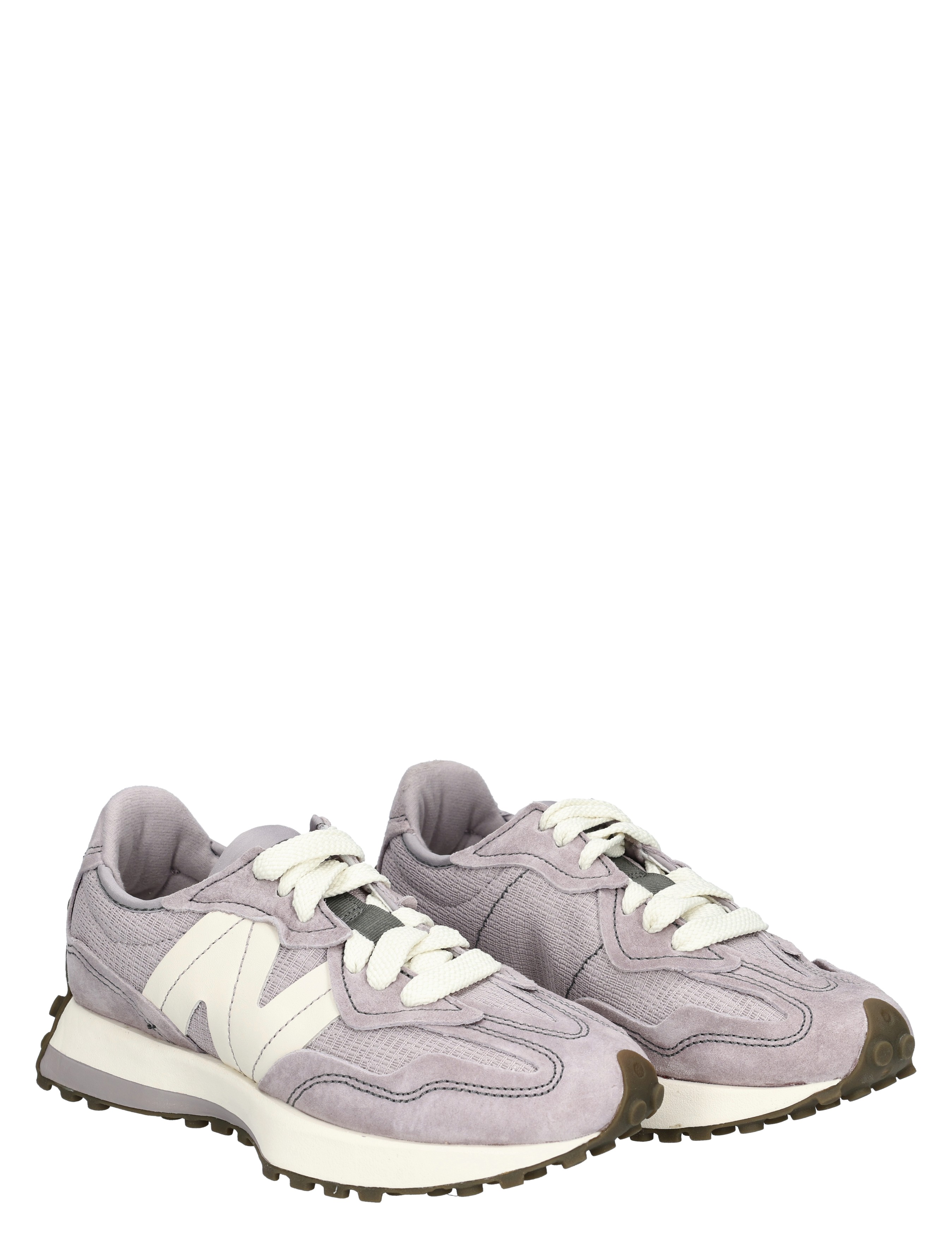 lila sneakers, suède, witte accenten, damespasvorm, sportief model