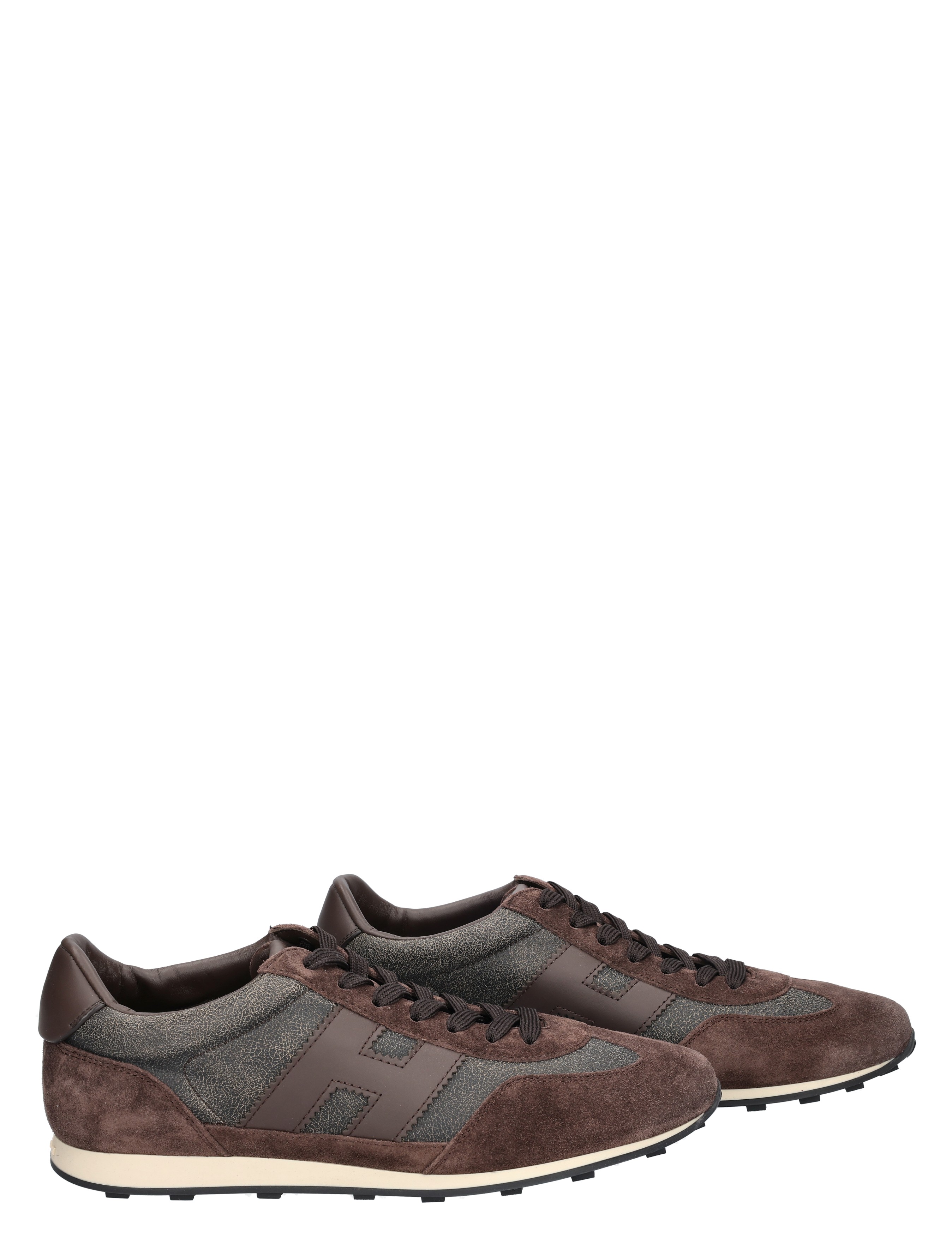 sneakers, luxe suède, grijze combinatie, luxe sneakers, portiekenzool
