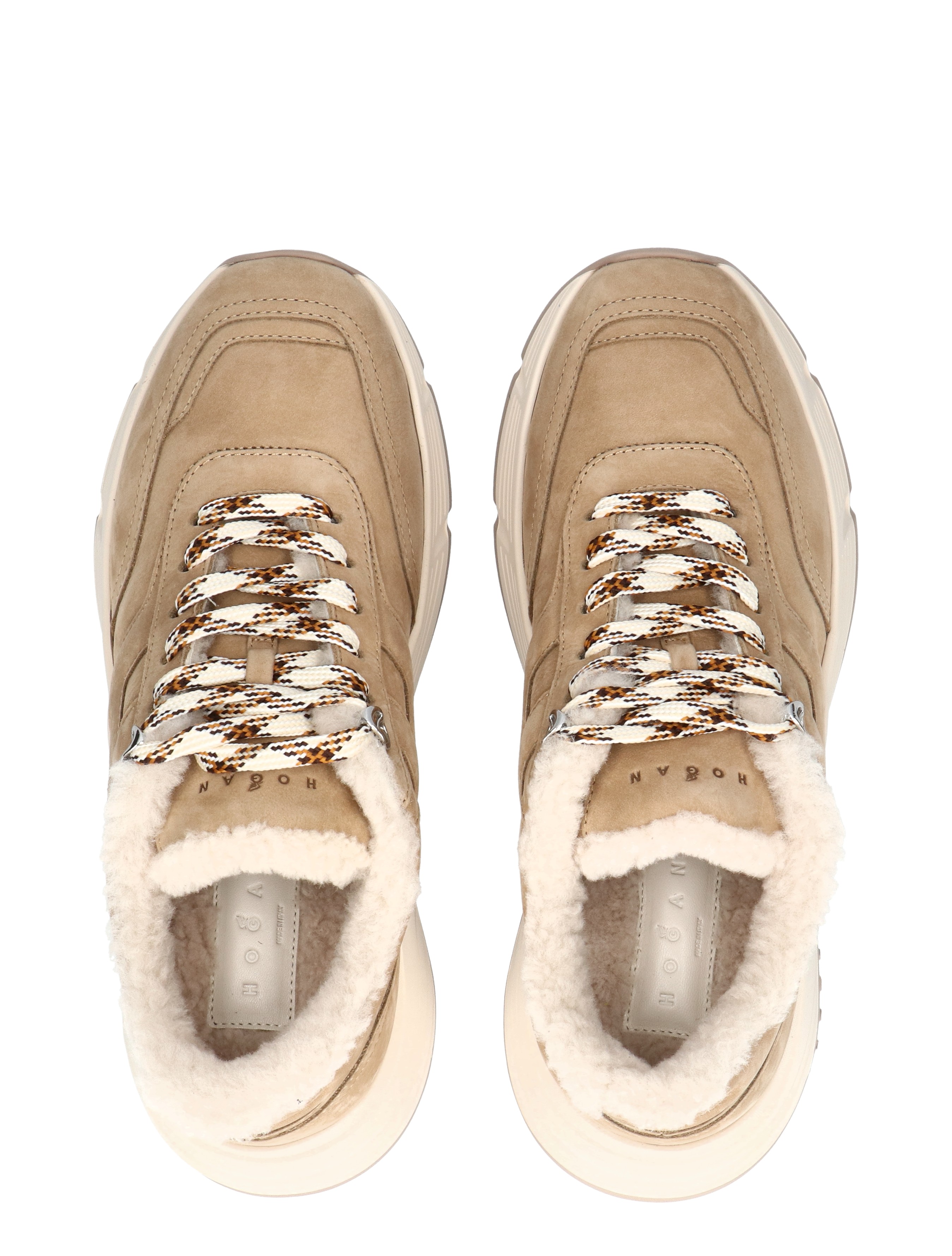 laarzen, sneakers, bontvoering, wollenvoering, leren, canvas, tan