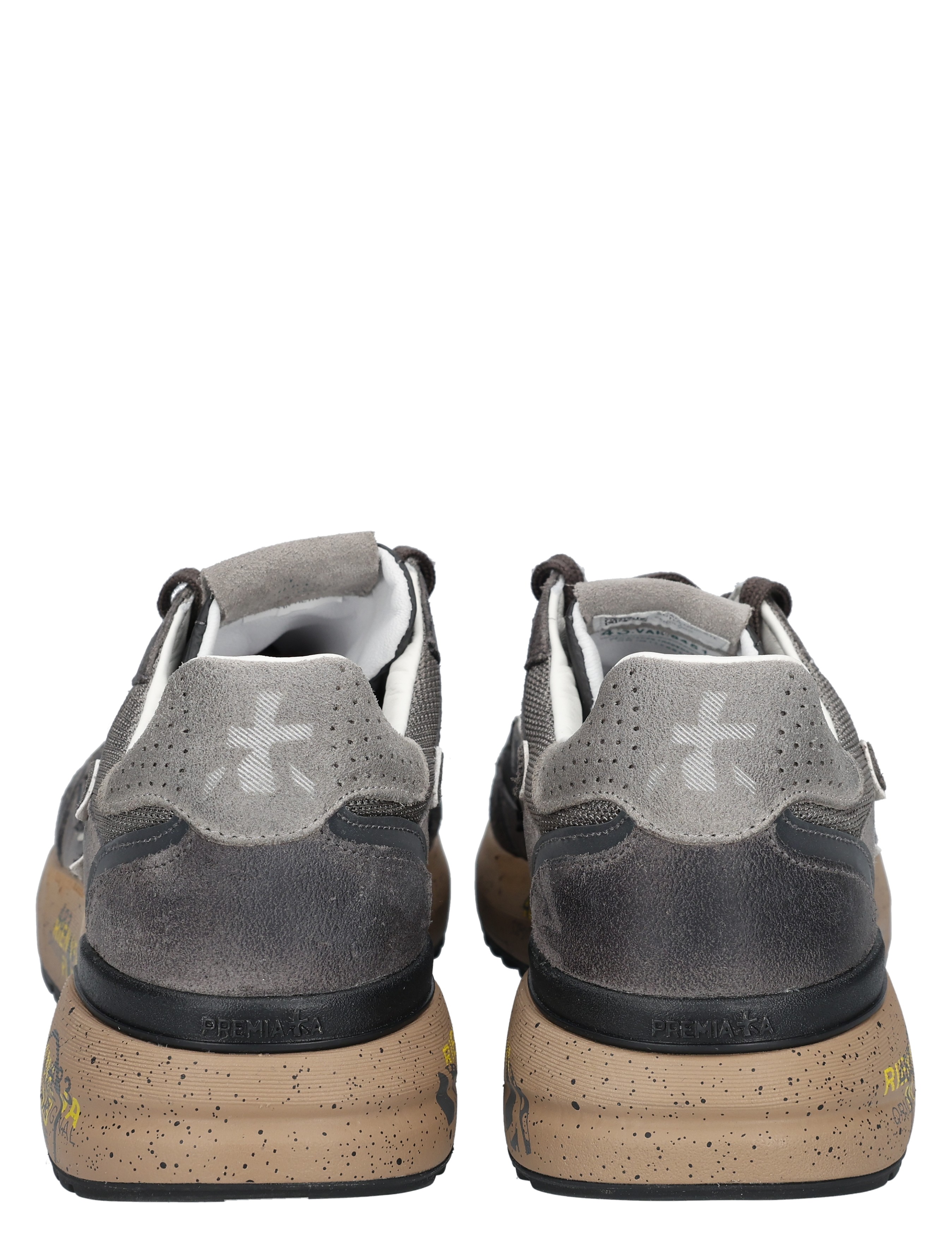 sneaker, grijs, suede, draagzool, geperforeerd