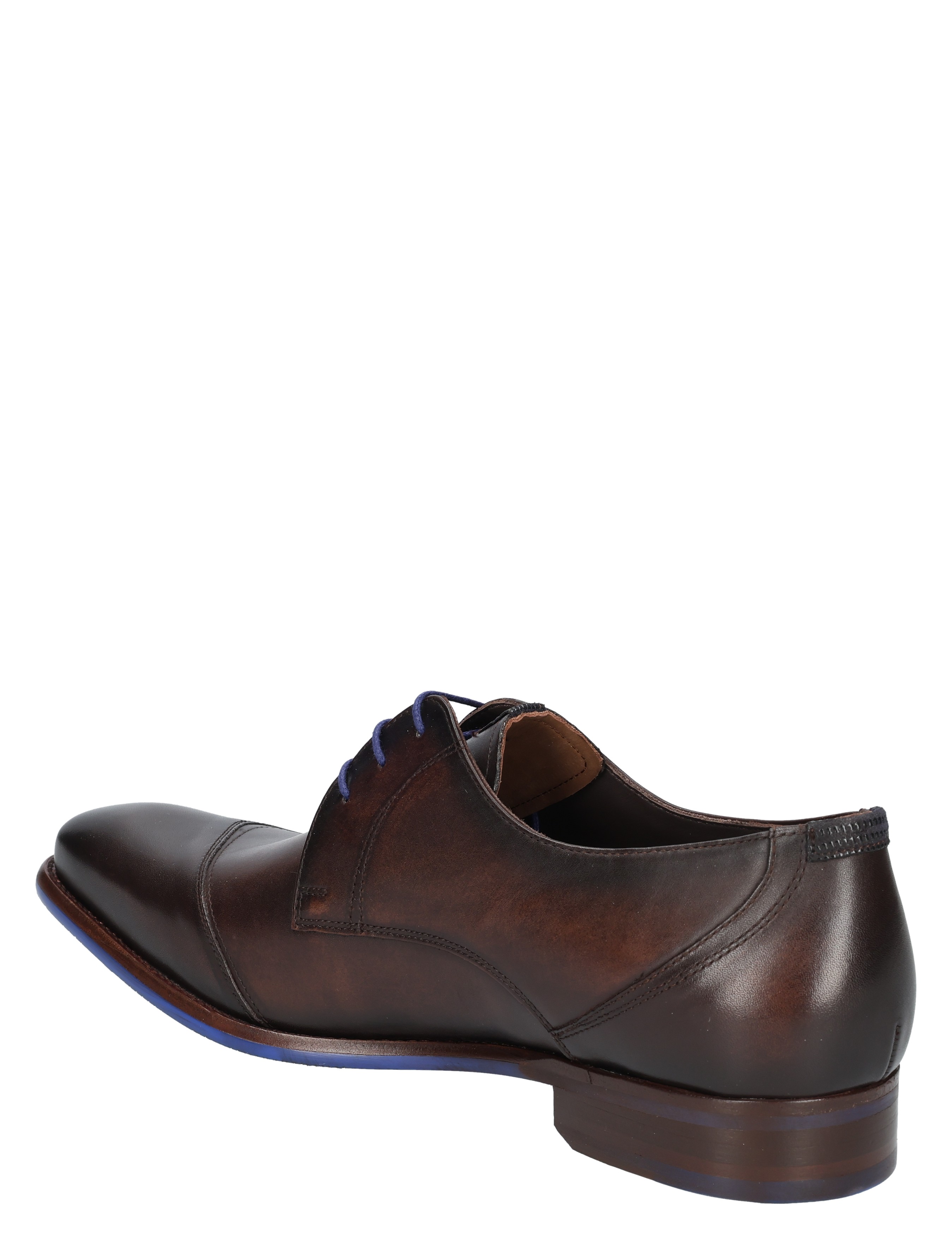 lederen schoen, kantoor schoen, bruine kleur, lakleer, gespannen zool