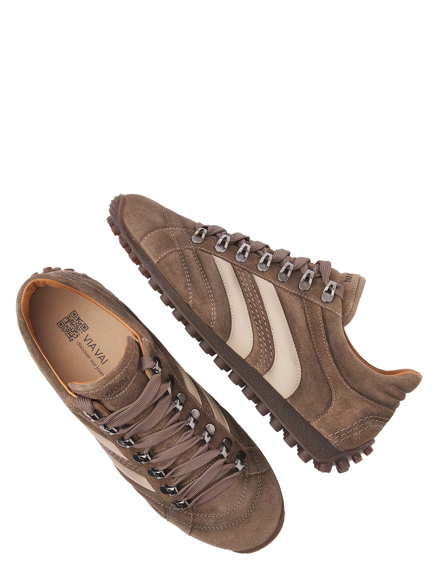 wandelschoenen, laarzen, bruine kleur, suede, antislip sole
