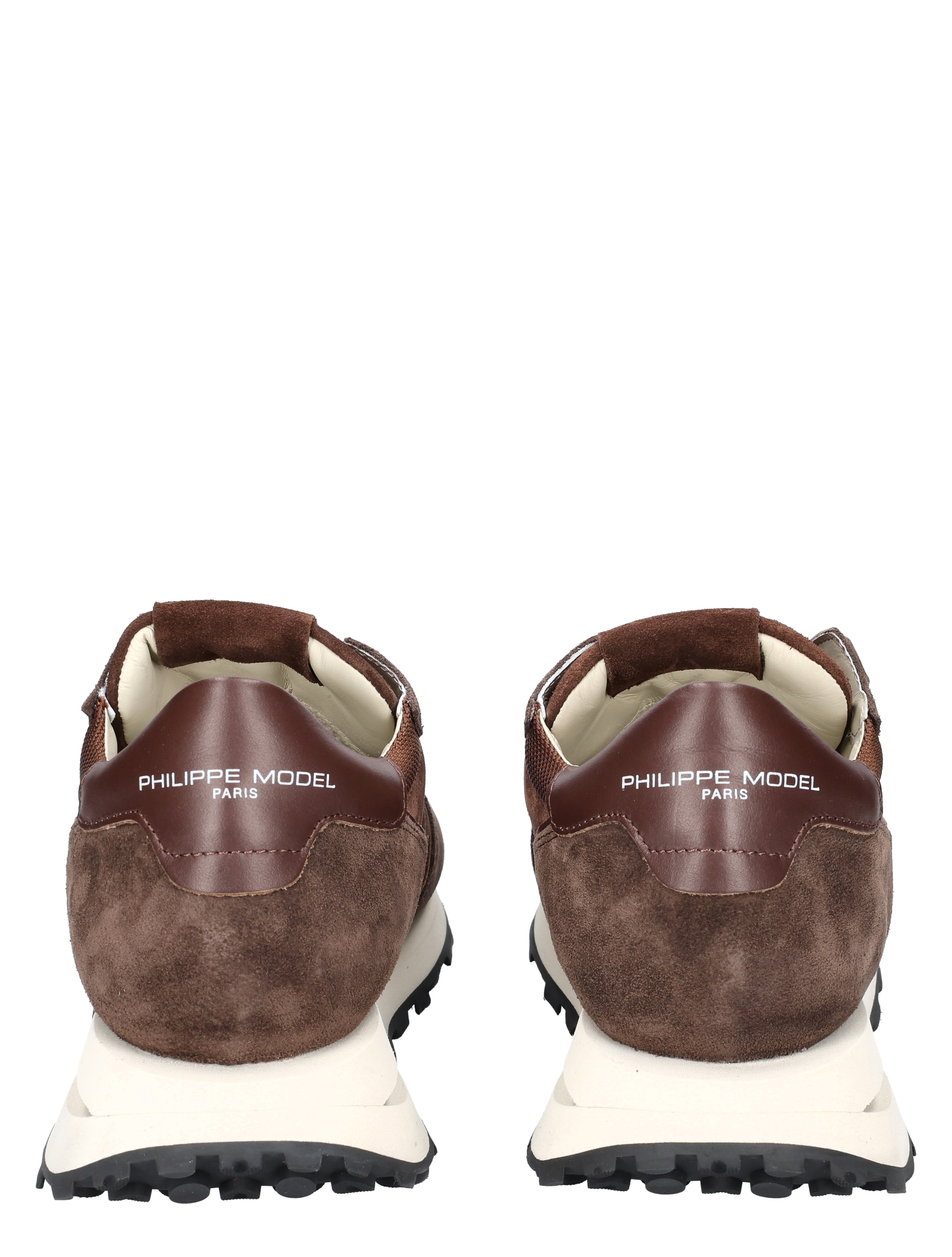 sneaker, bruin, suede, middenzool, merklogo