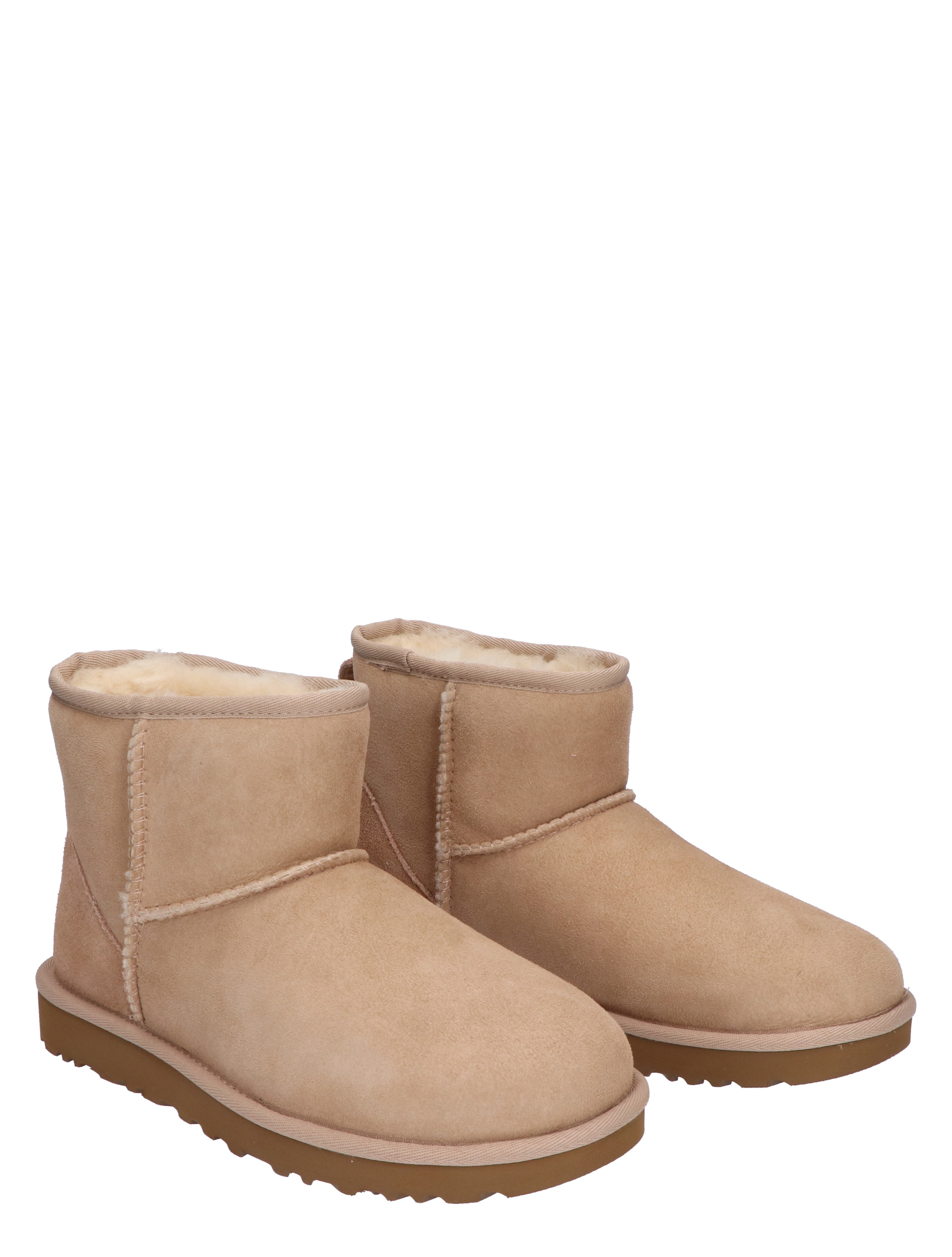 UGG - Classic Mini II Sand - Dames - Boots - Enkellaarsjes - 44935_77_5