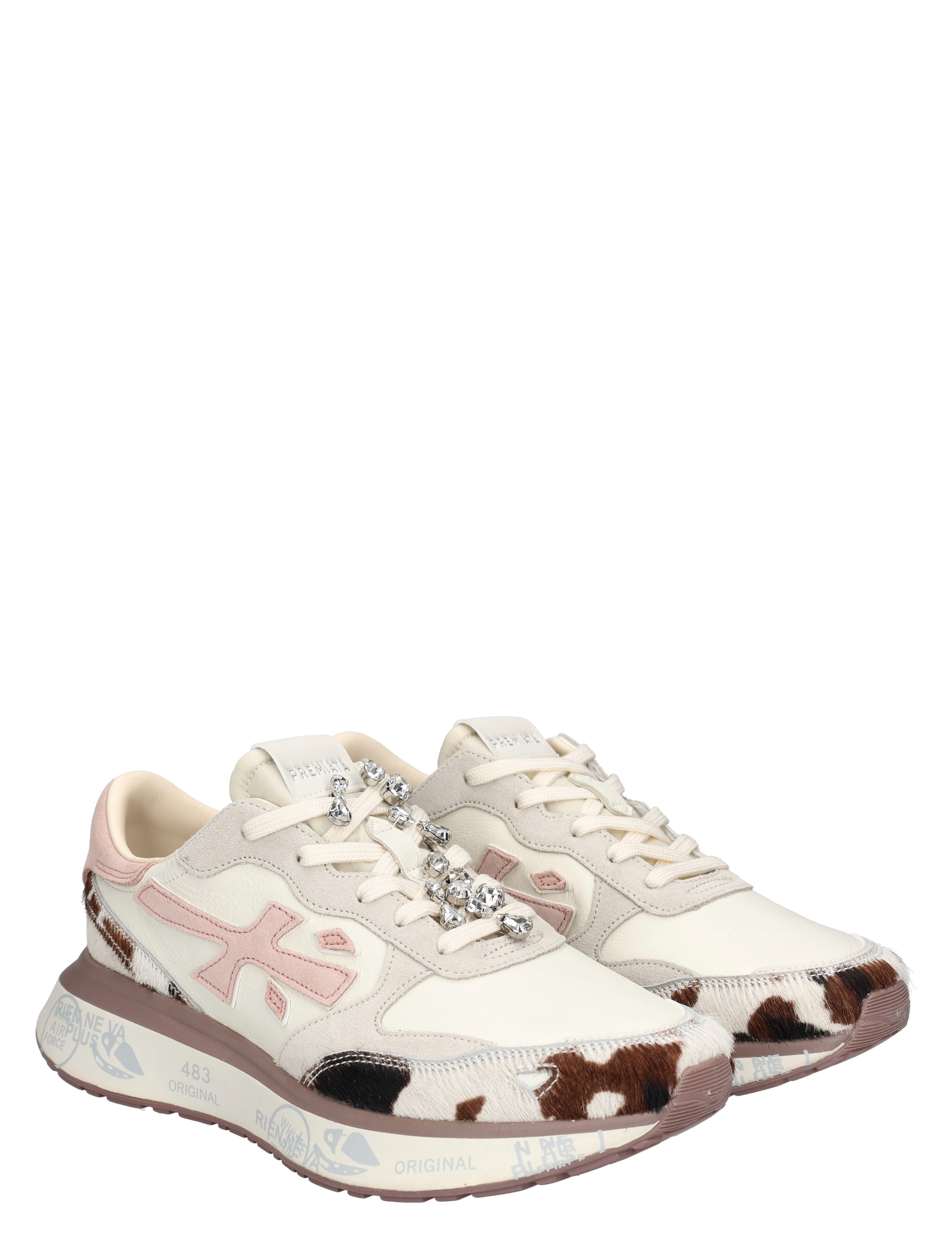 sneakers, canvas, luxe-looks, suede, vriendelijke-pastel
