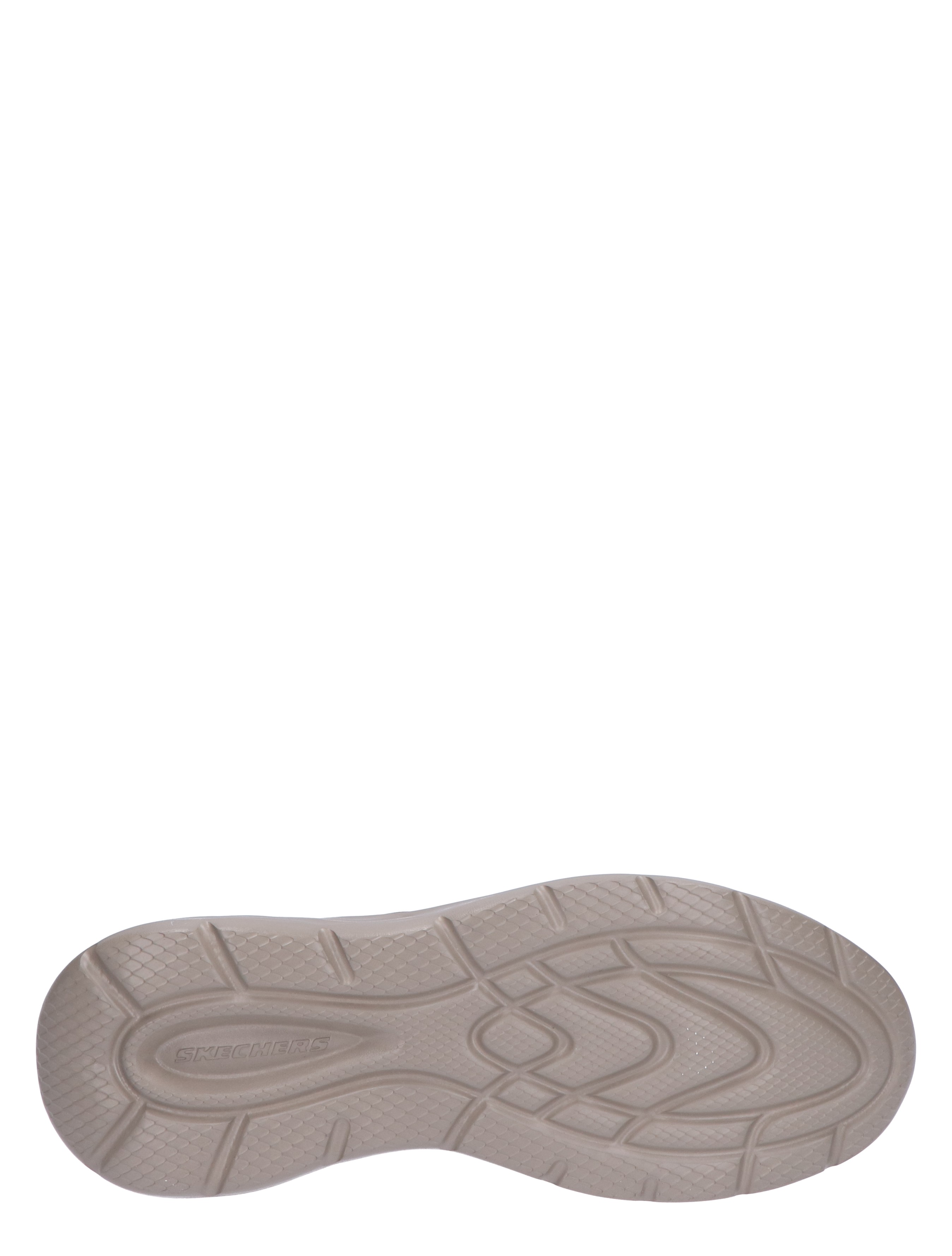 Garner Newick Slip in Brown