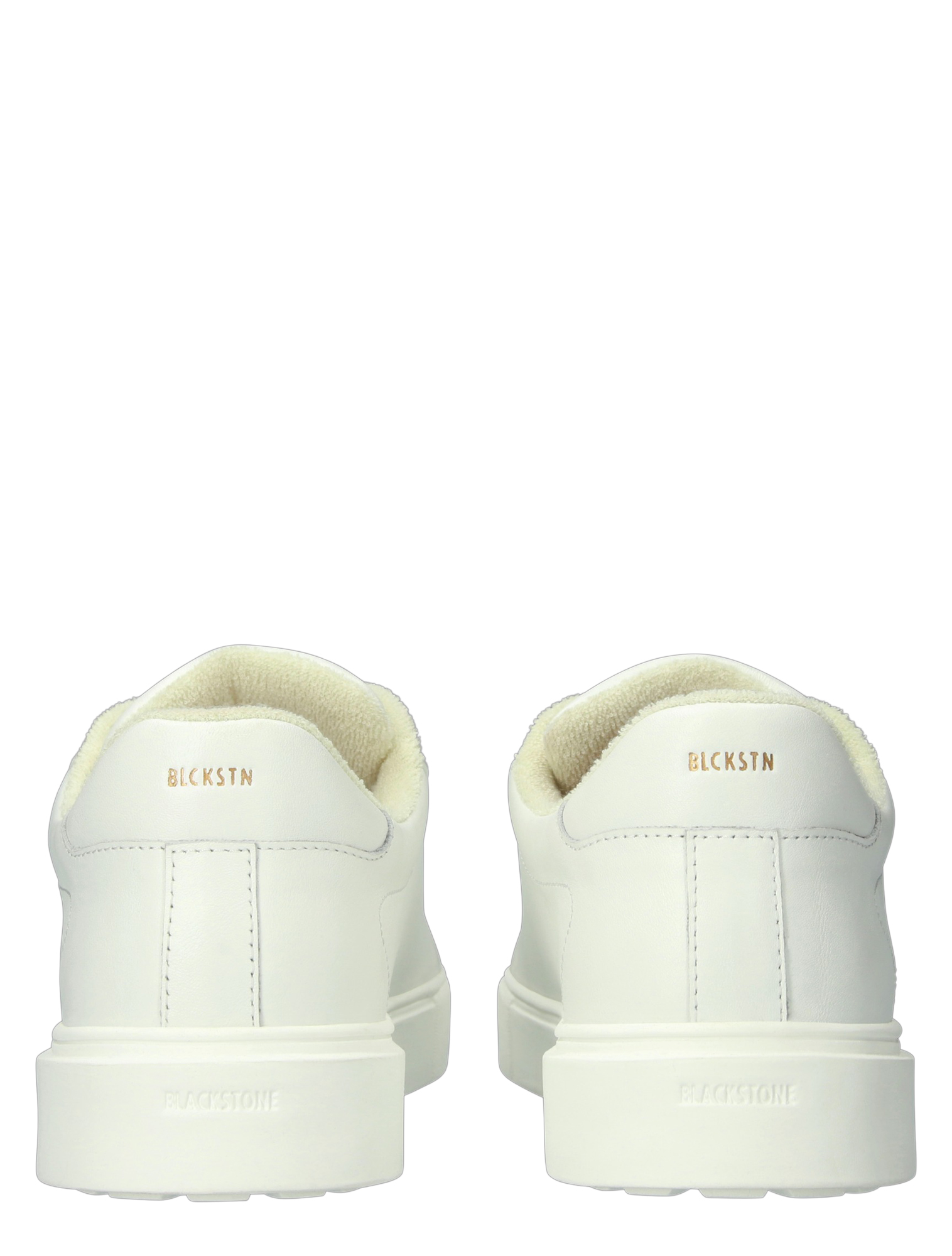 witte sneakers, plush binnenkant, lederen upper, sneaker achterkant, zool merknaam
