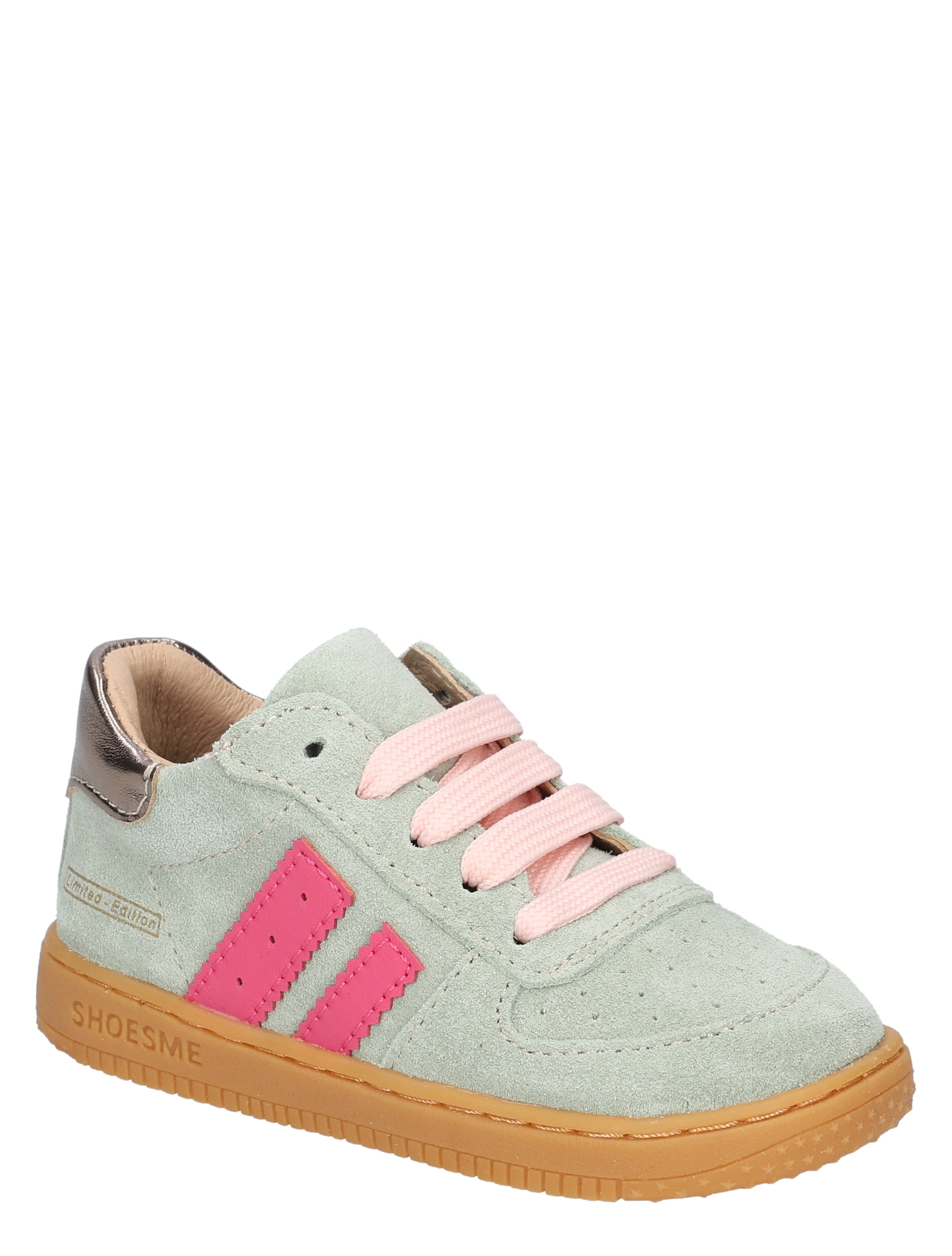 sneaker, suède, roze veters, groene schoen, gumzool