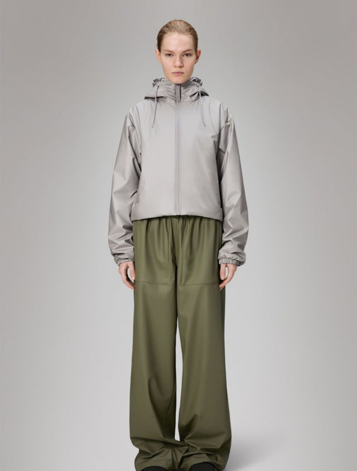 Rains - Lohja Short Insulated Jacket 123 Nimbus Grey - Dames - Jassen en Jacks - 48337_99_4