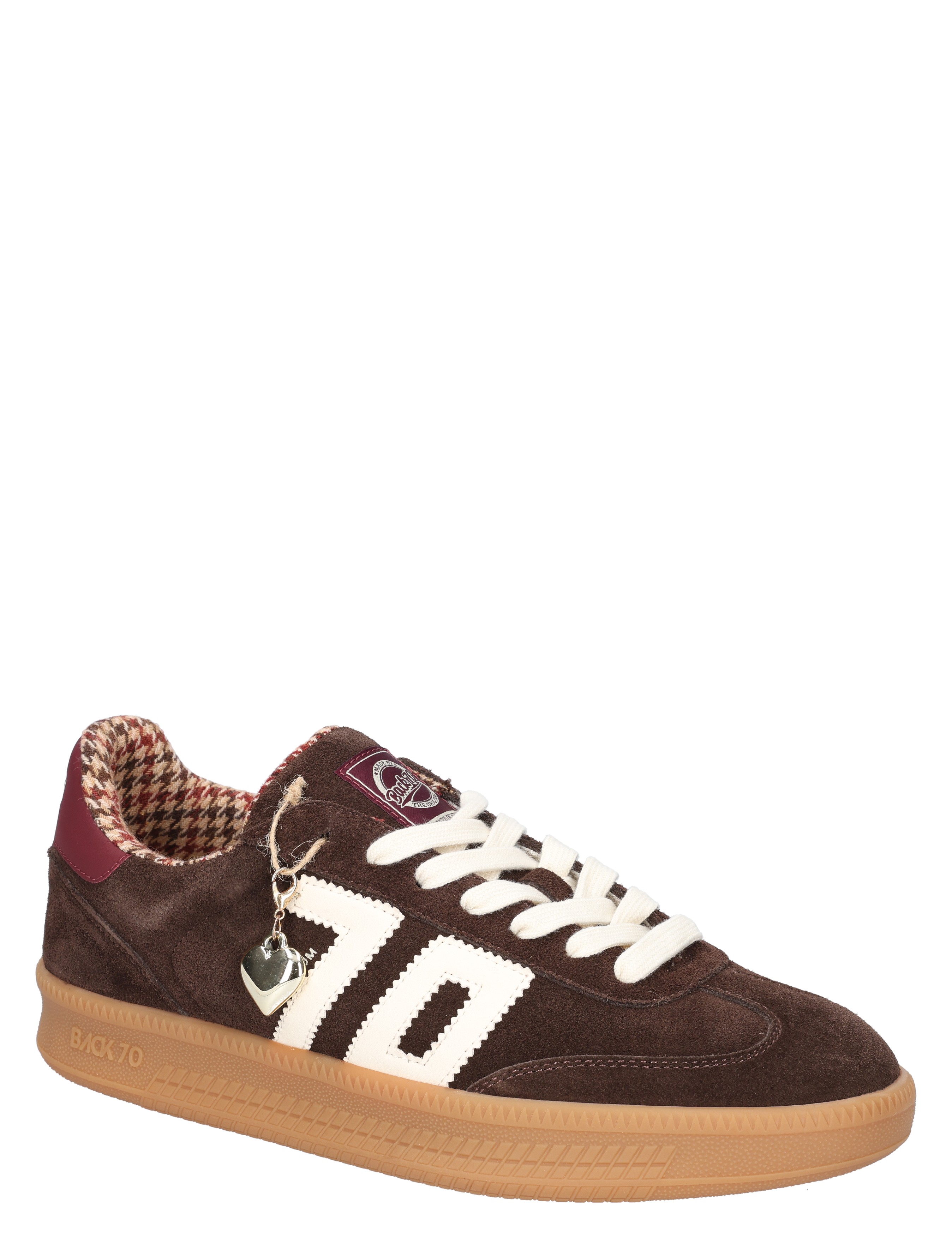 sneaker, bruine schoen, suede, witte track, gumzool