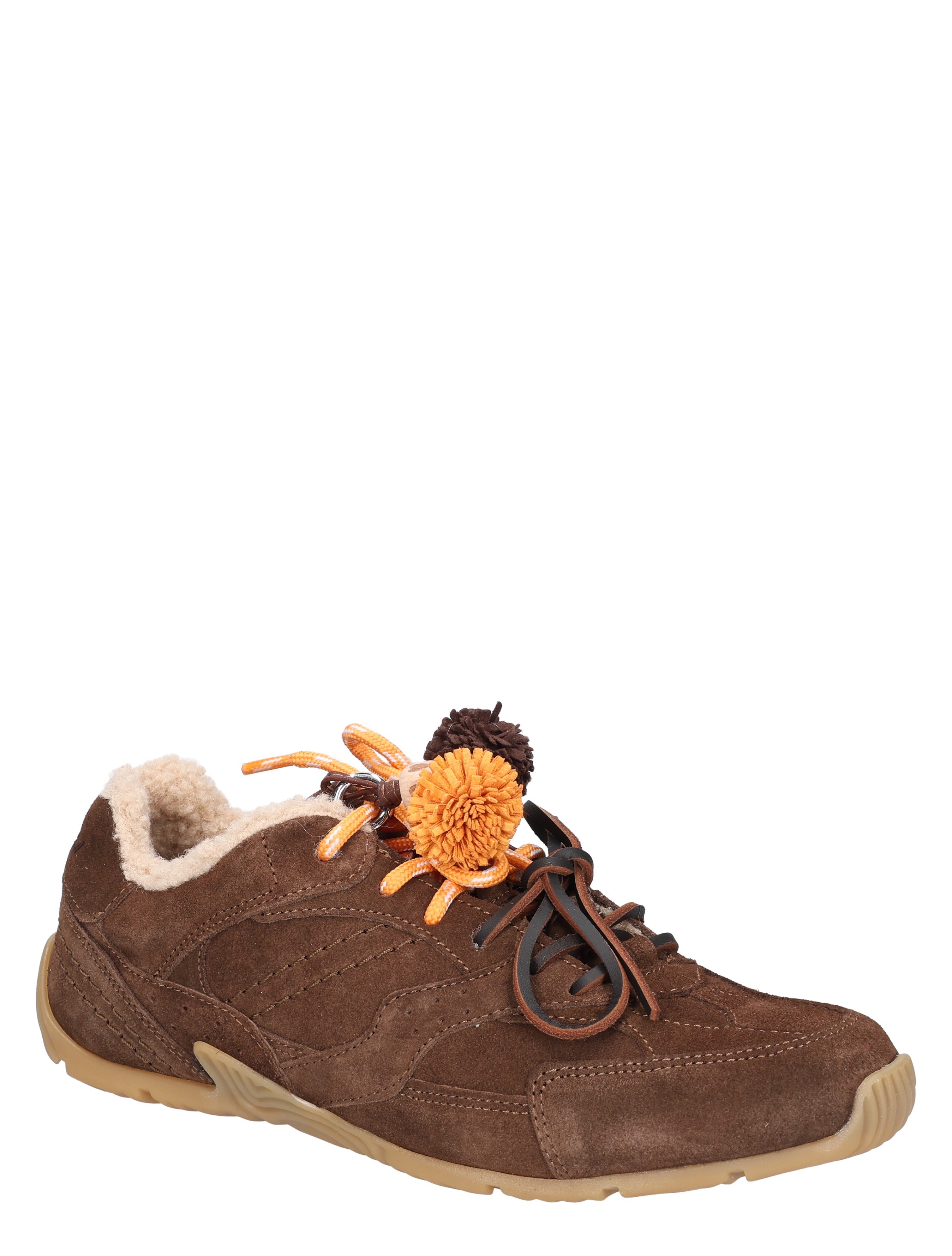 lifestyle sneaker, bruine schoen, suede, vachtvoering, veters met pompom