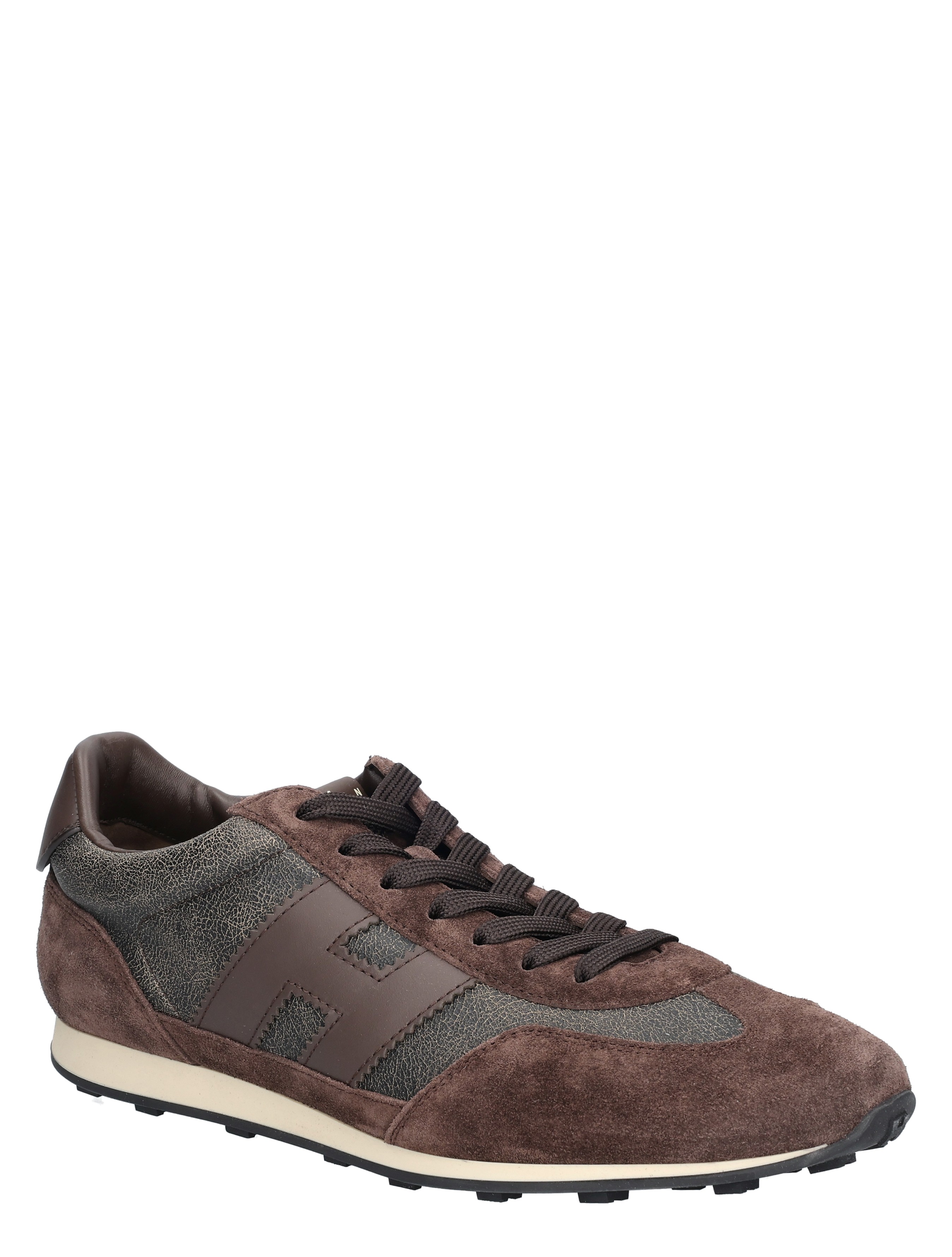 sneaker, bruine schoen, suede, lattice patroon, sportieve schoen