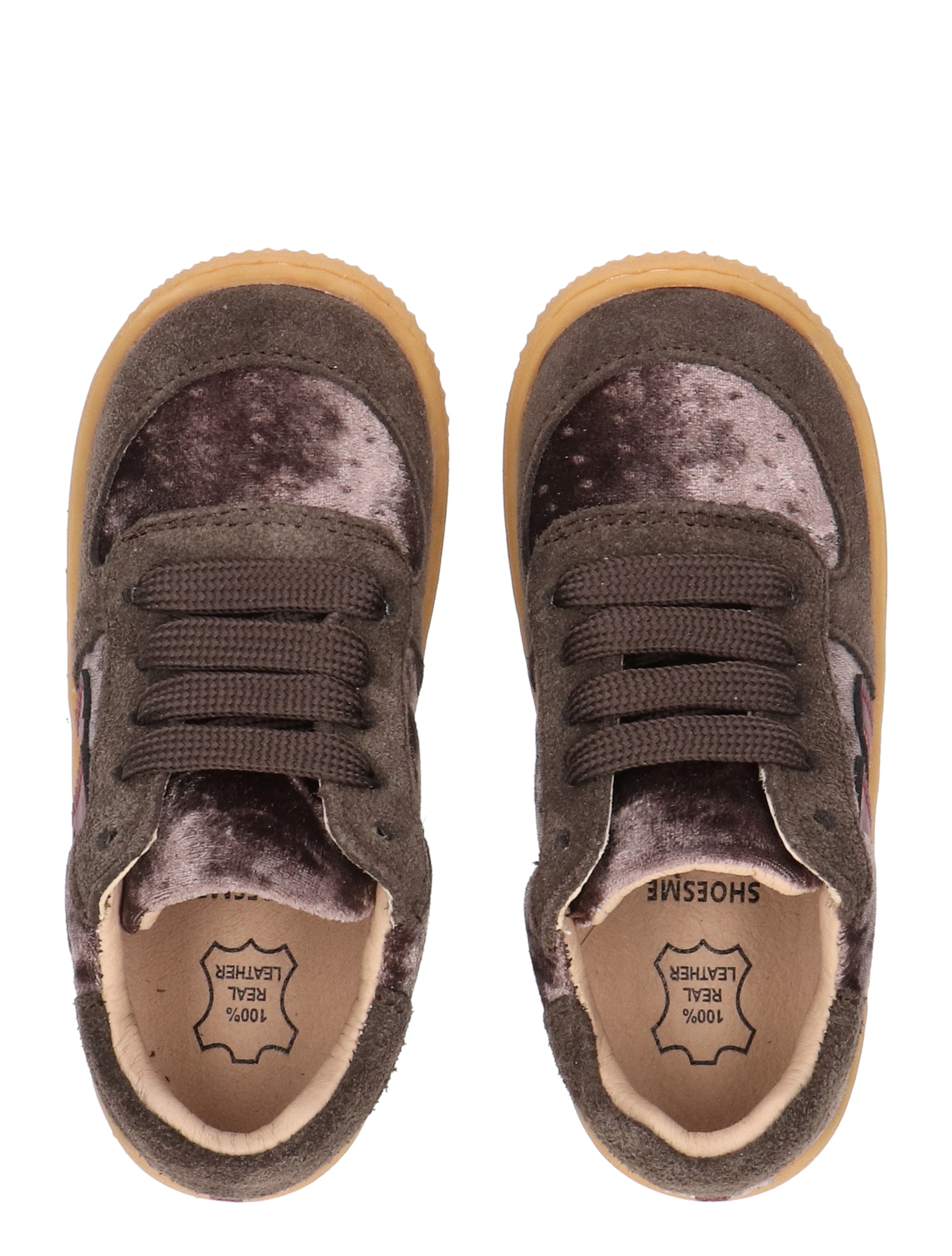 kinder sneakers, lederlook, bruine b-tones, veterschoenen, speelt niet