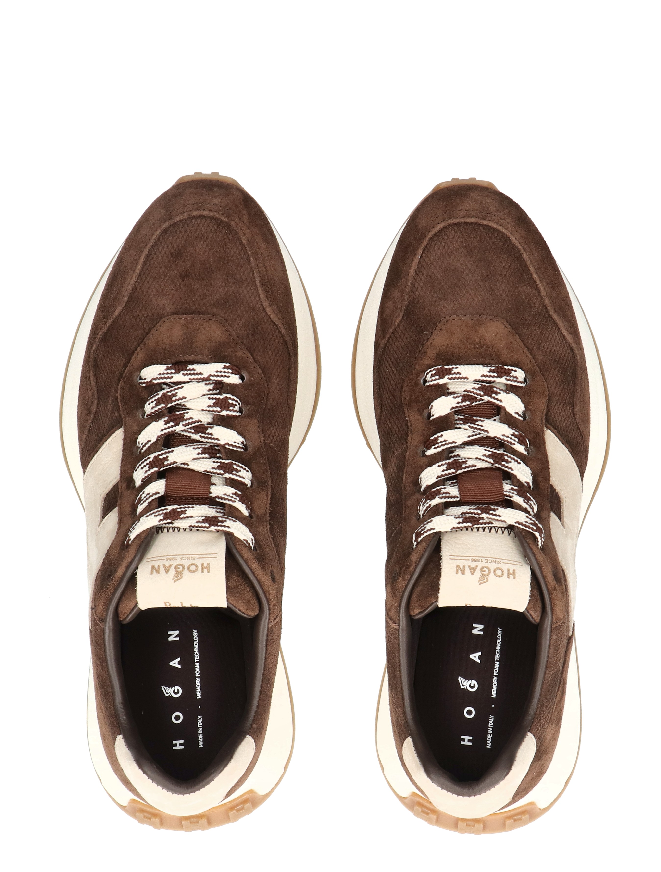 bruine schoenen, luxe sneaker, suede, witte veters, luchtige zool