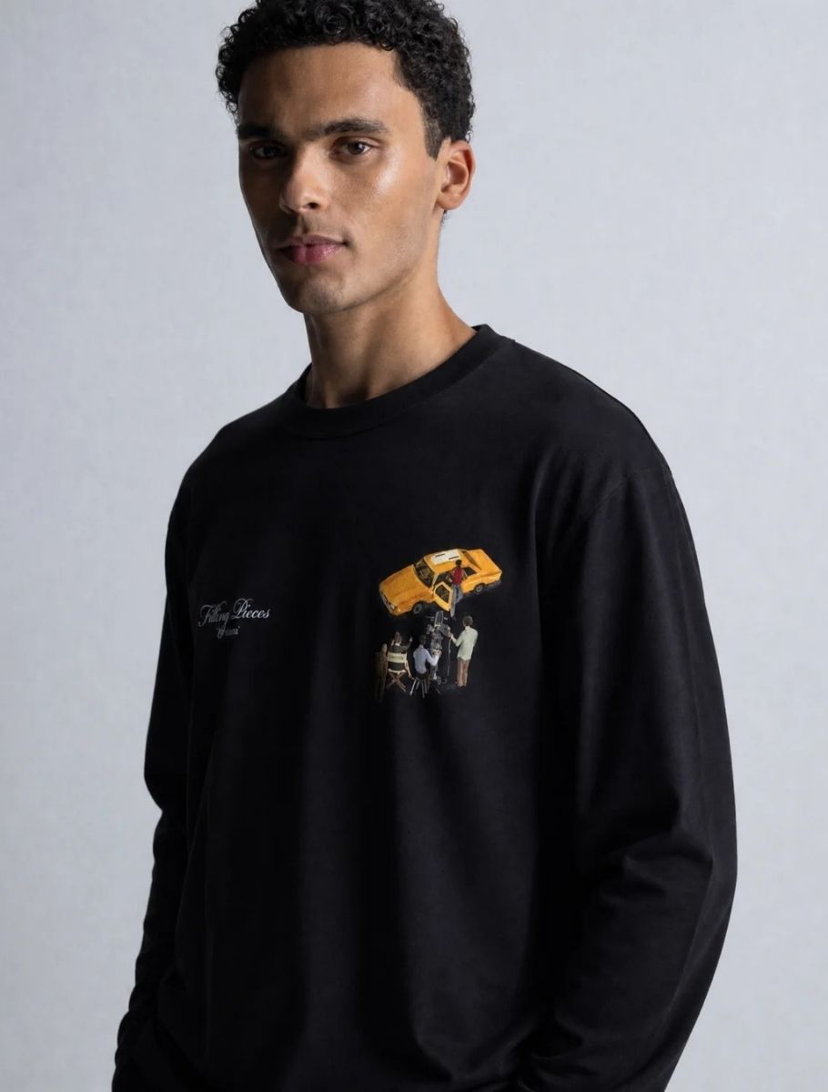 lange mouw, black ronde hals, graphic t-shirt, orange auto print, kleding item