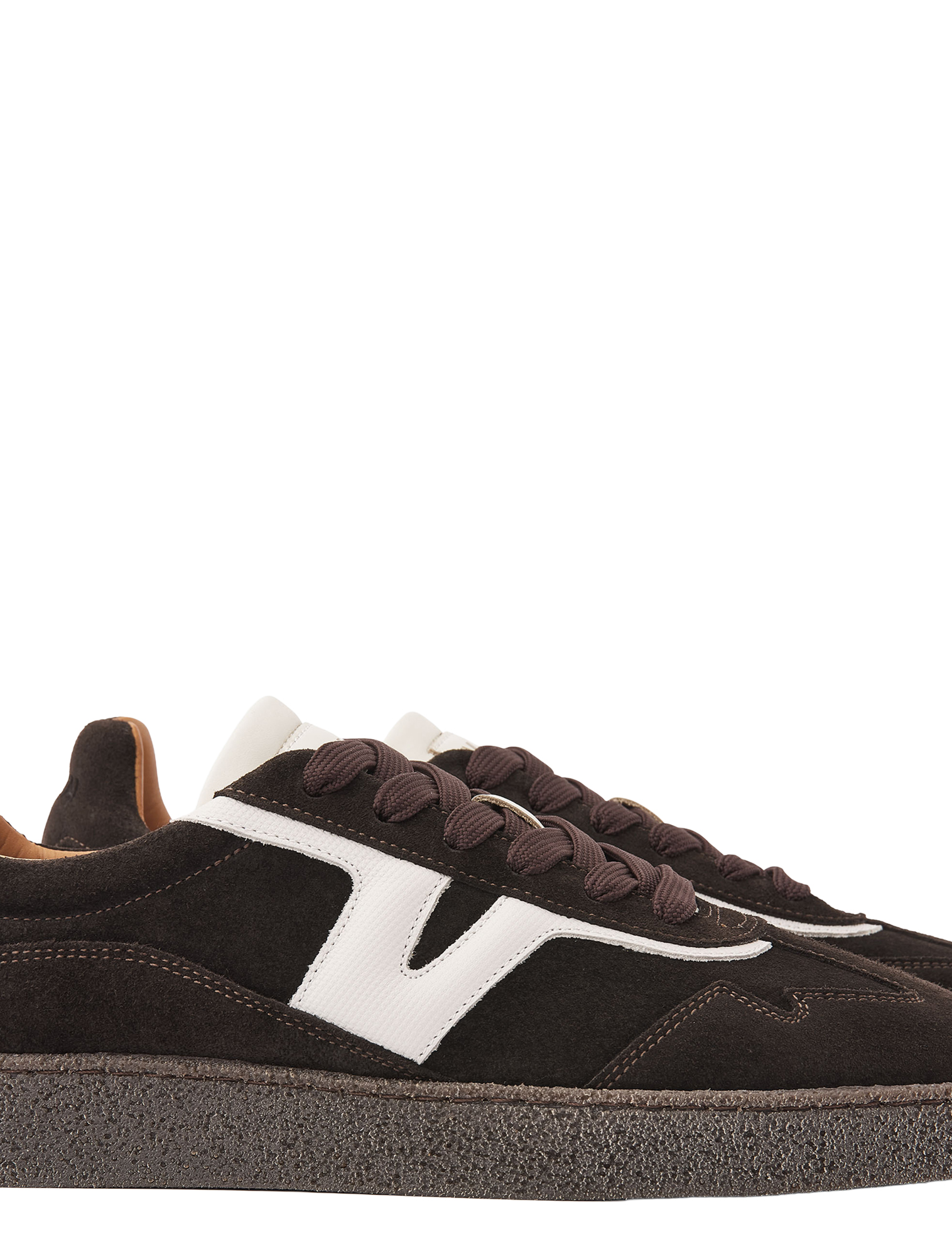 sneaker, donkerbruin, suede, witte accenten, luxe zool