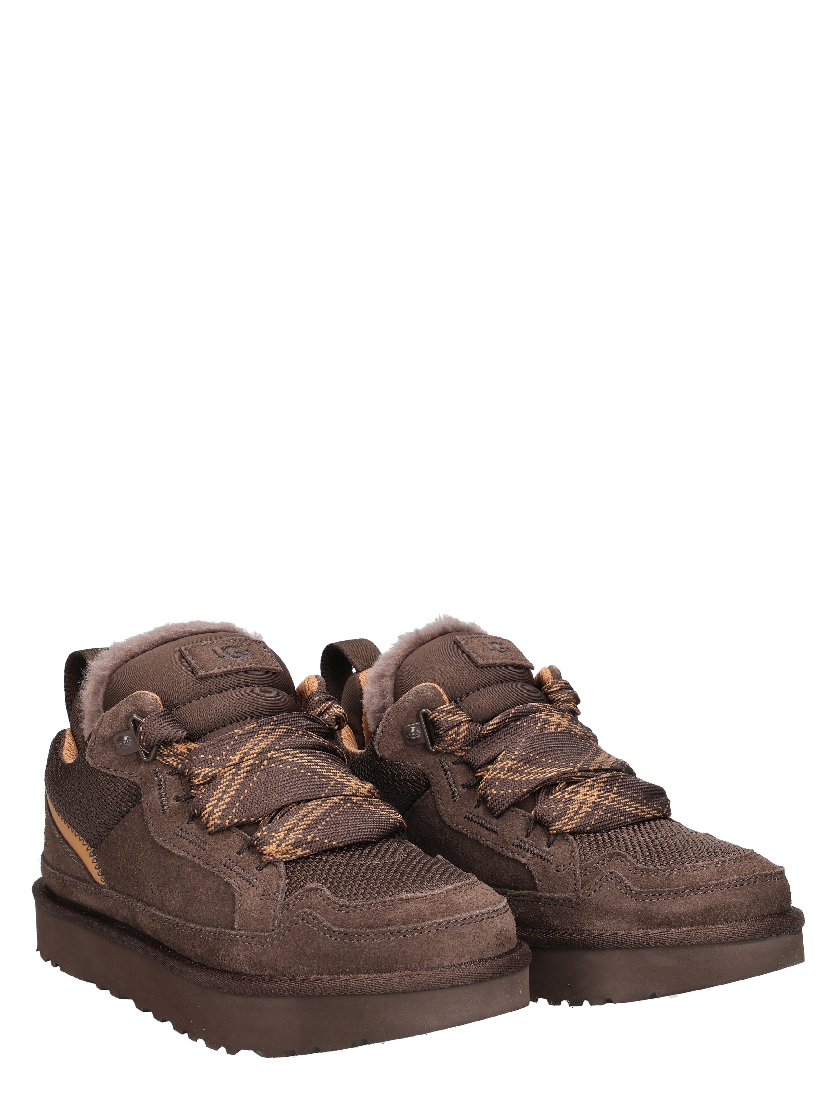 sneaker, bruine schoenen, luxe sneaker, patroonkoord, wollen voering