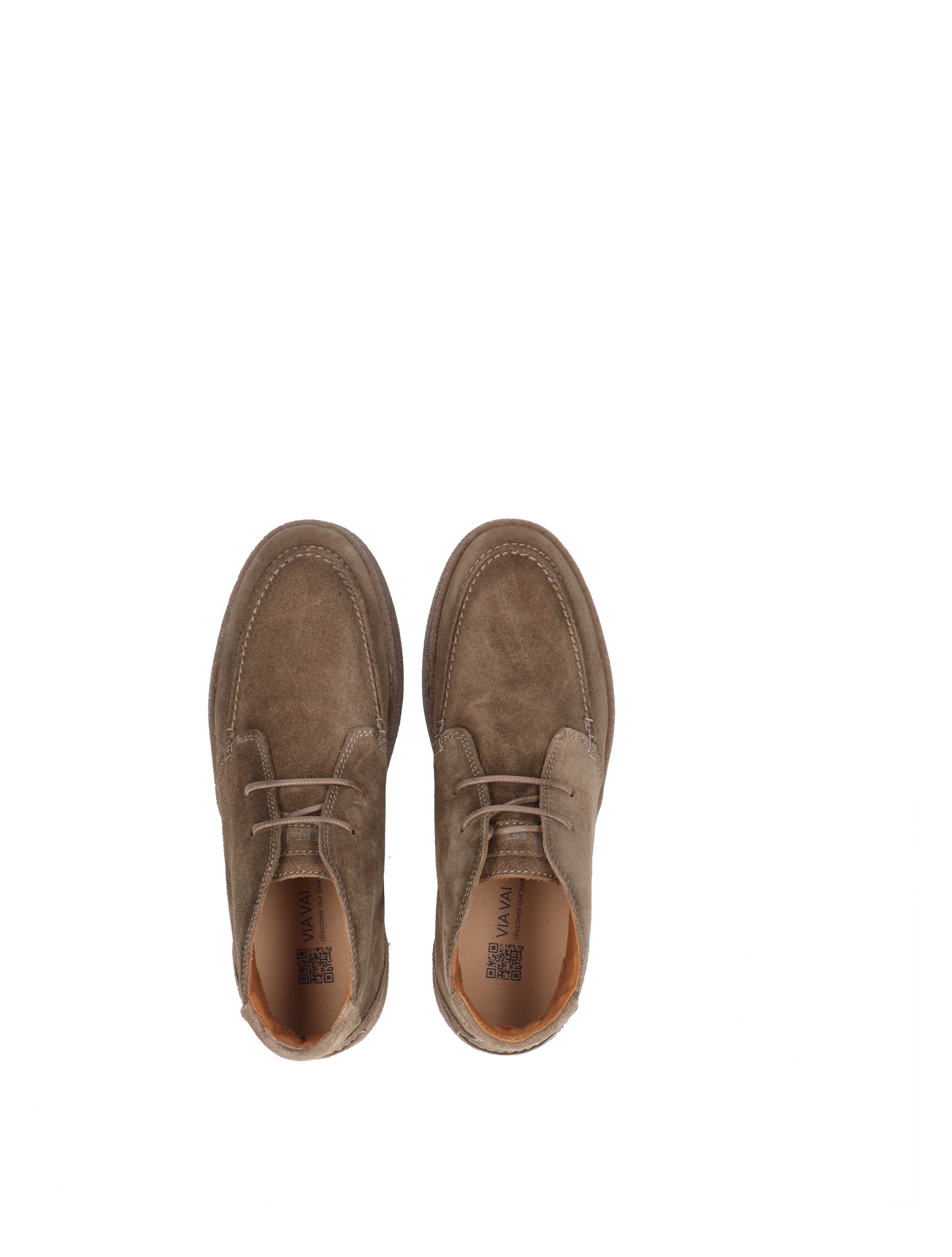 suede, lederen, bruine schoenen, lakschaaf?, casual?
