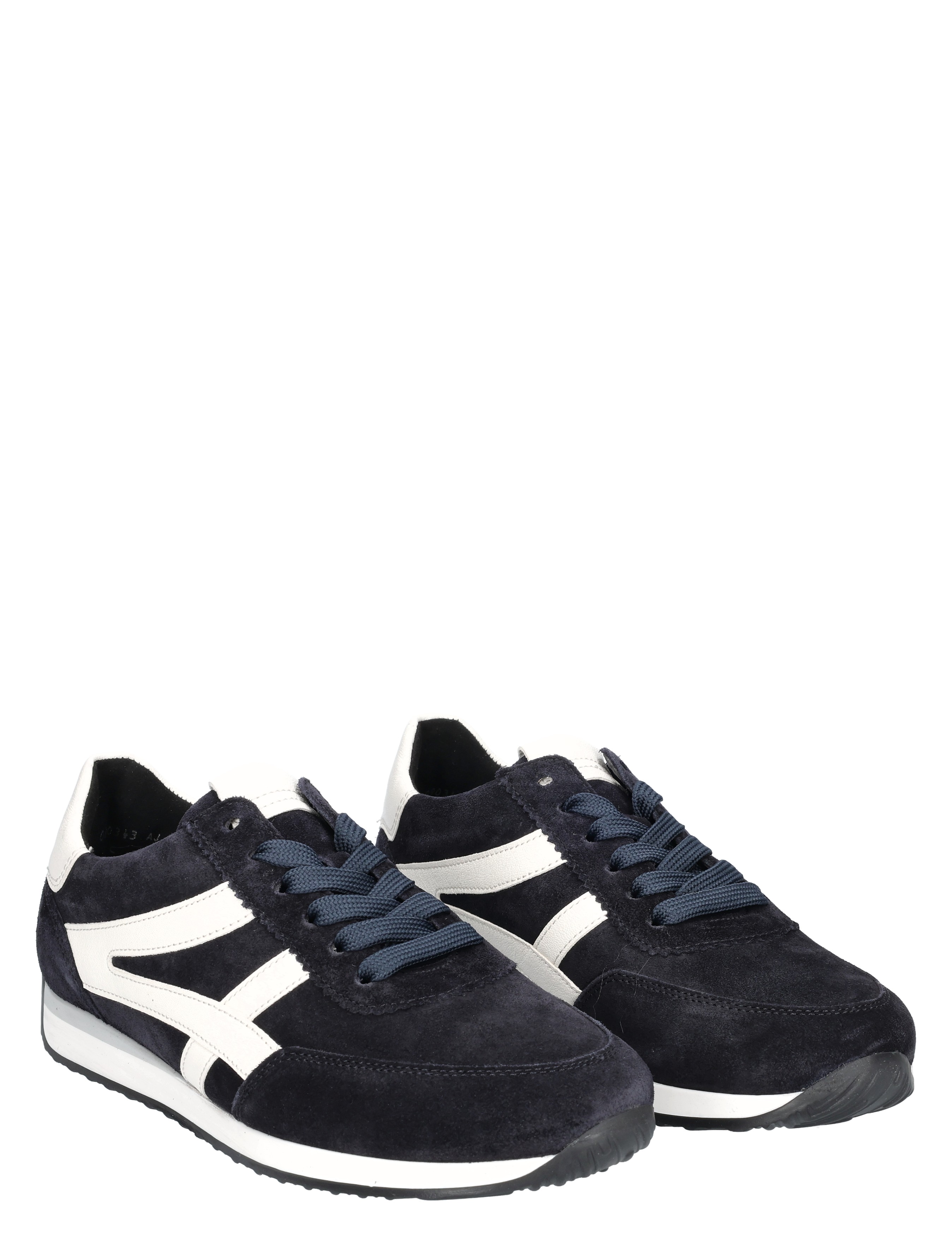 sneakers, donkerblauw, suede, witte accenten, loperstappen