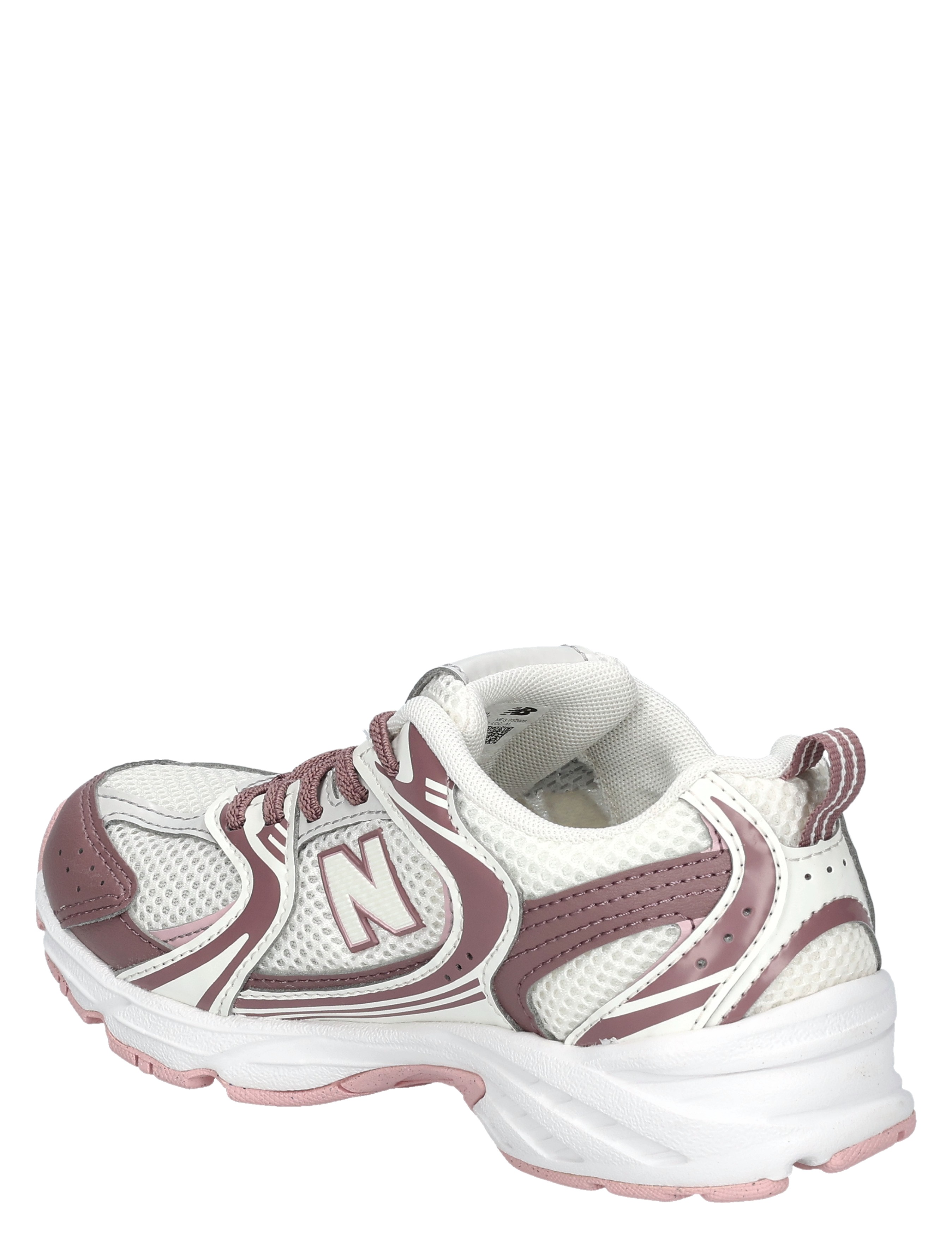 sportschoen, kindermaat, mesh, witte schoen, roze accenten