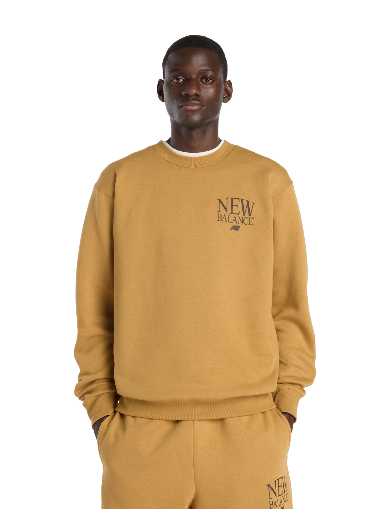 New Balance - Reimagined Fleece Crew Men Stucco - Heren - Truien & Sweaters - 49634_22_1