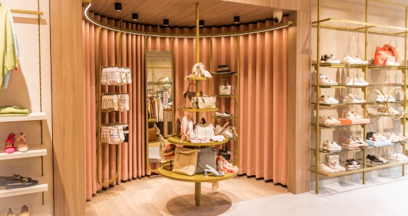 Binnenshuis, Interieurontwerp, Winkel, Schoenenwinkel
