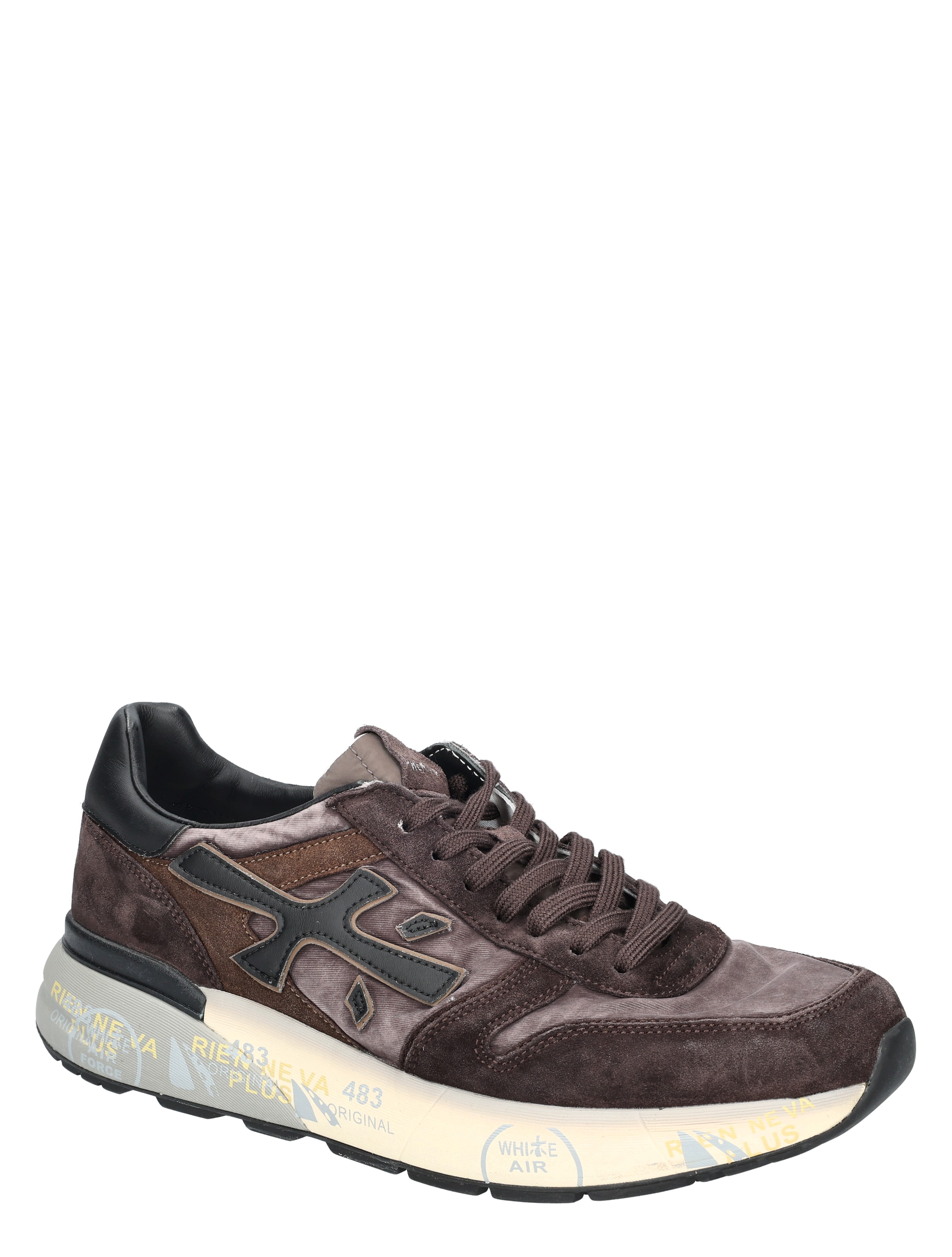 sneaker, bruine schoen, suede, lows, kamprintzool?