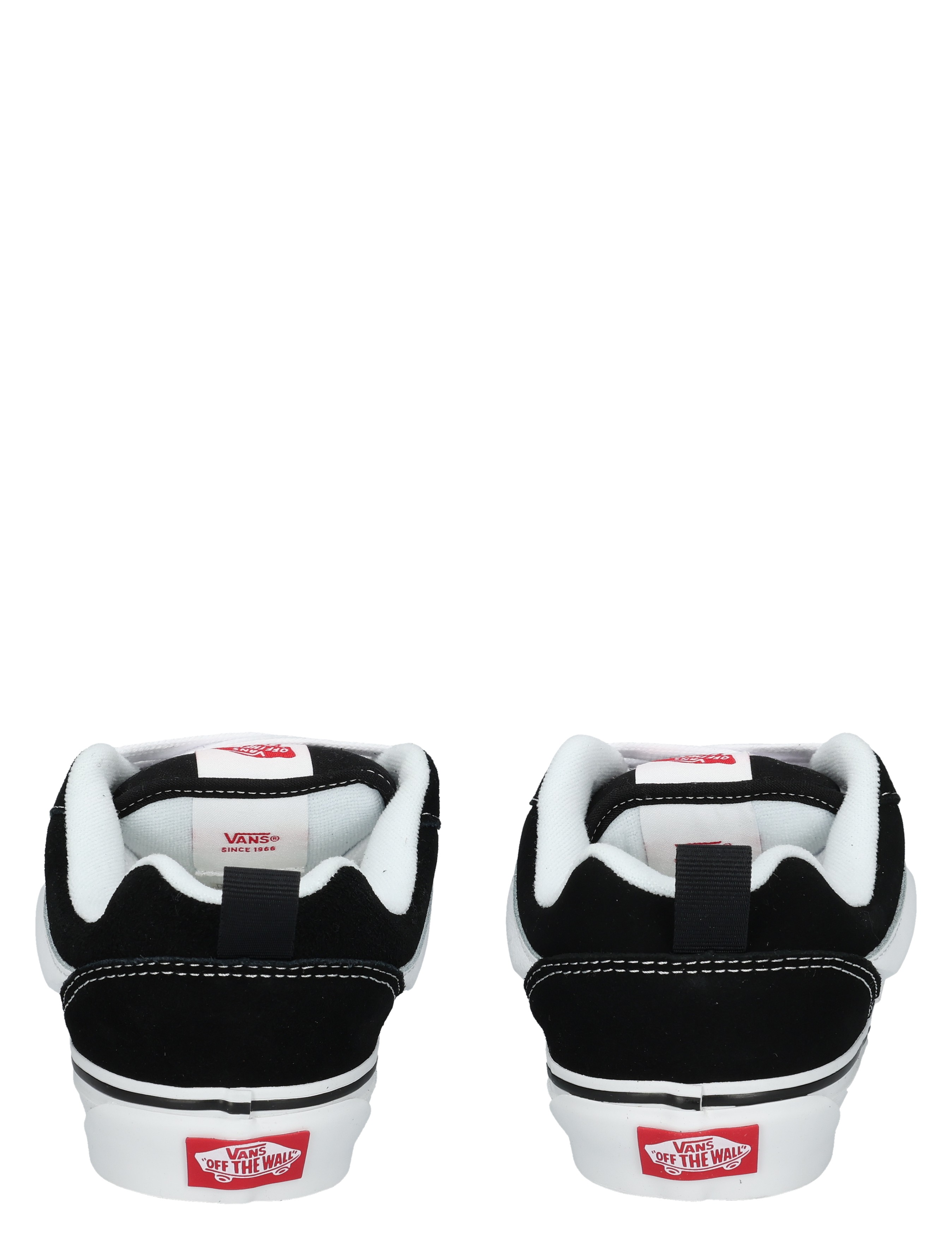 Vans - Knu Skool VN0009QC 6BT1 Black True White - Dames - Sneakers - Lage Sneakers - 49793_18_6