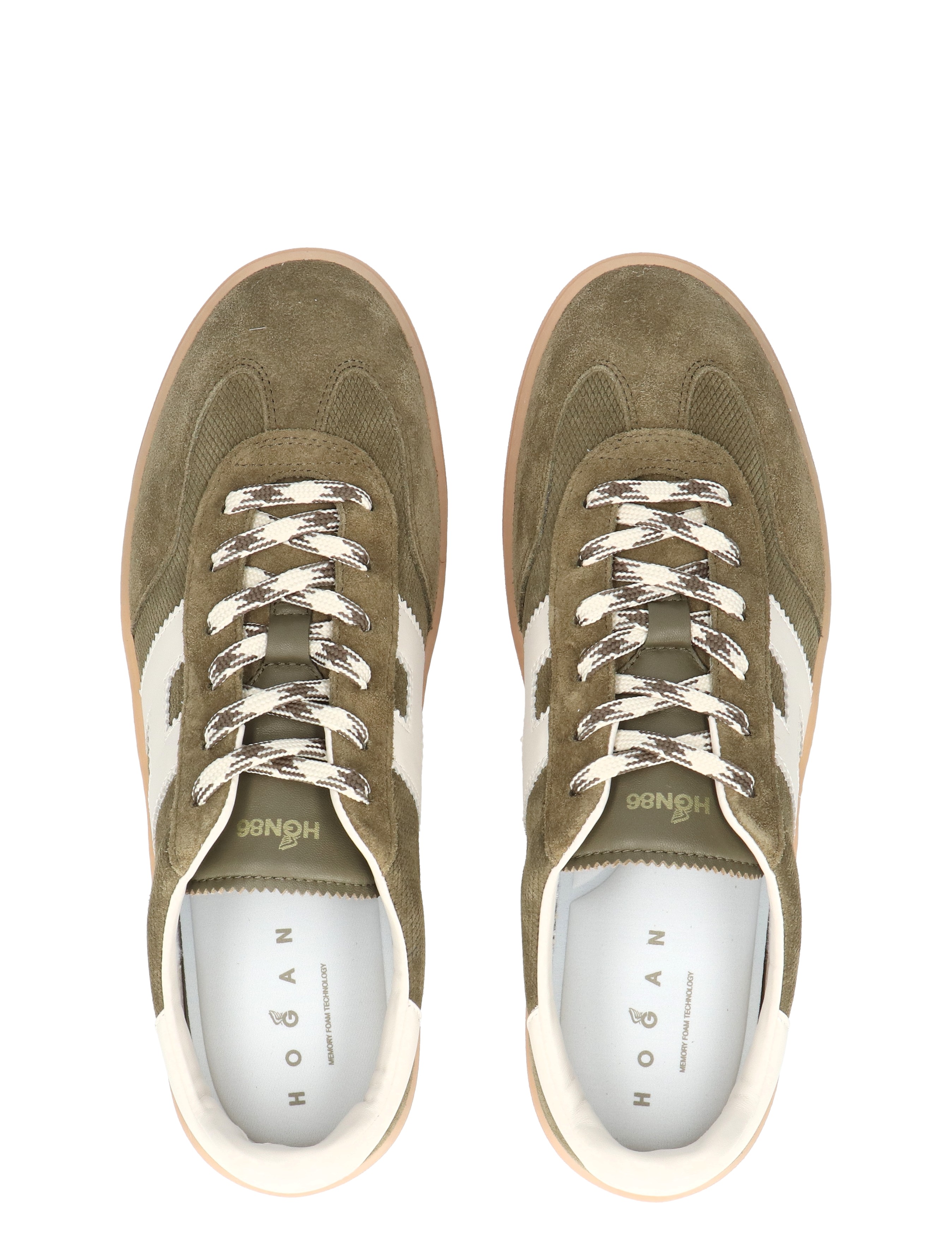 sneakers, suede, olijfkleur, witte accenten, lonsensling?