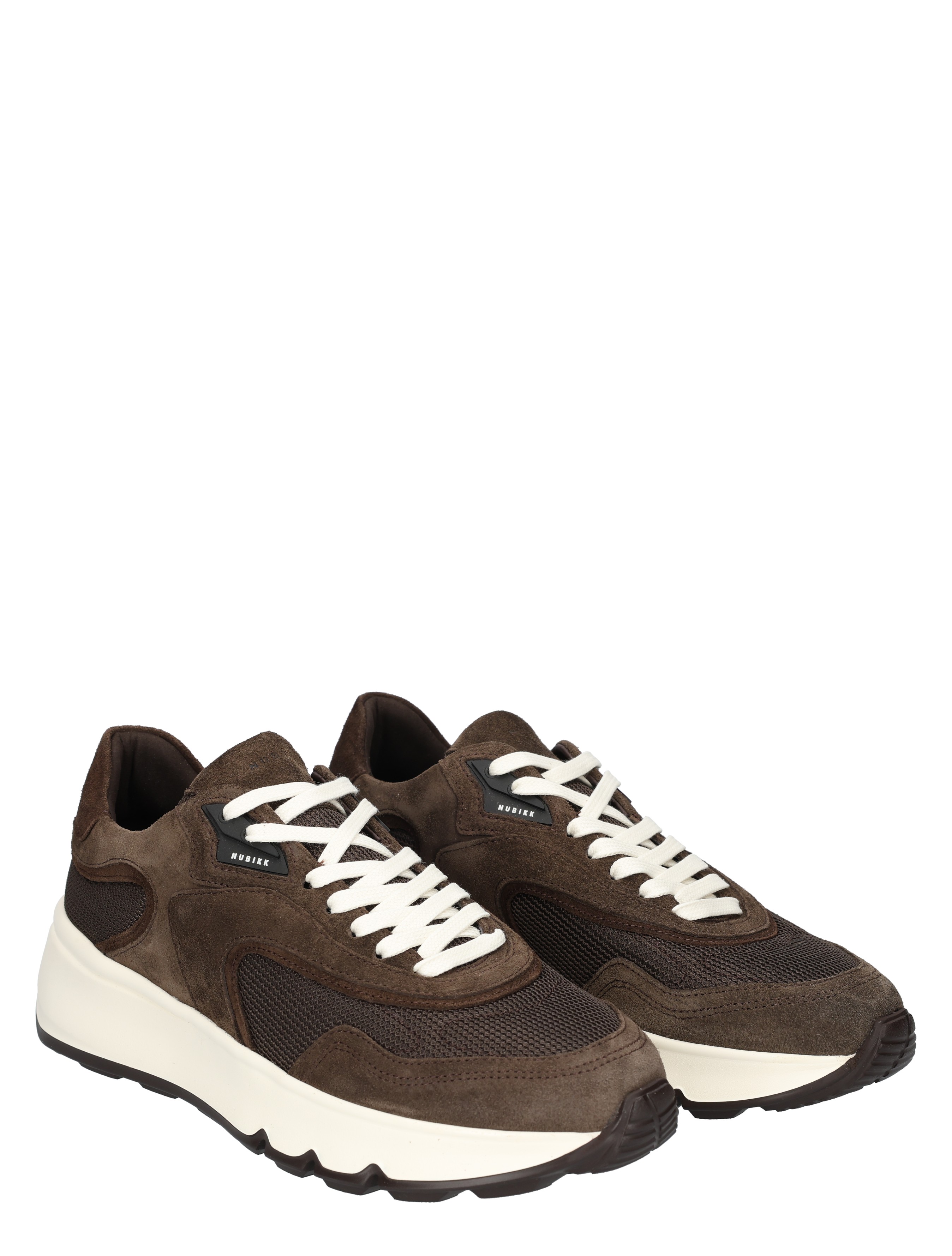 sneakers, bruine schoenen, suede, witte veters, plataan tussenzool