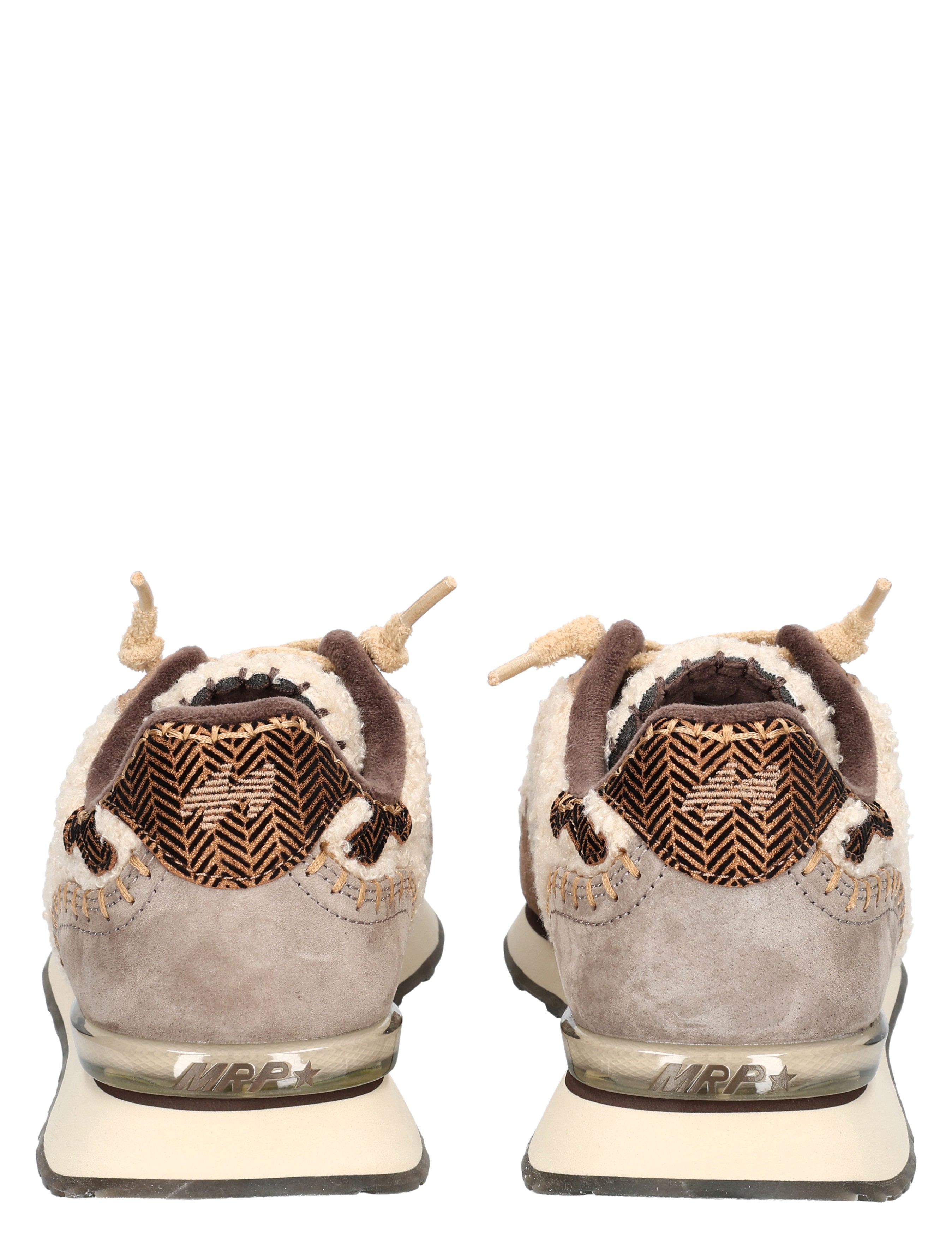 sneakers, low-top, suede, gris, patroon op hak