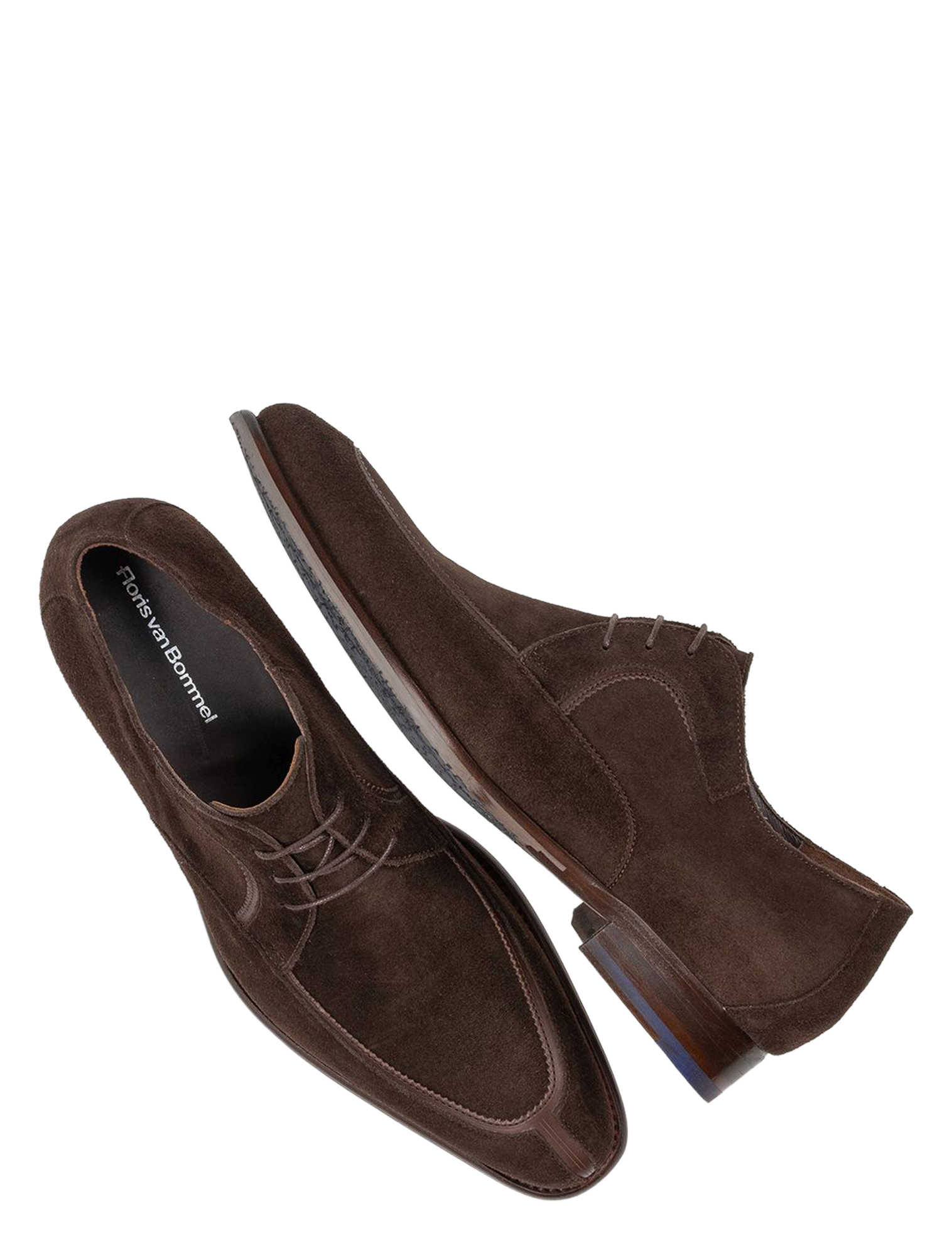 bruine schoenen, suede, luxe leer, veterschoen, herenschoenen