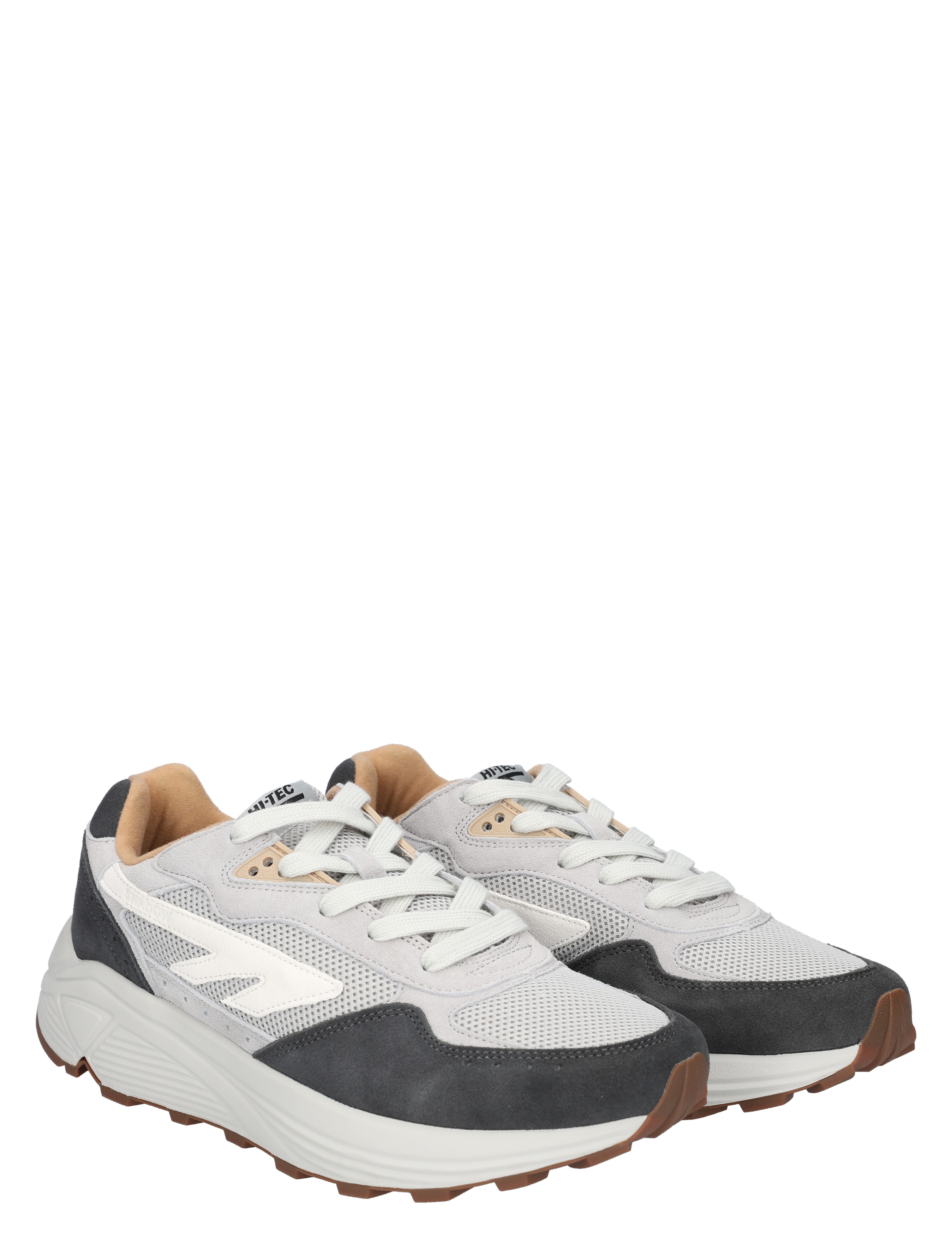 sneakers, witte schoenen, mesh upper, cruise sole, gymshoe