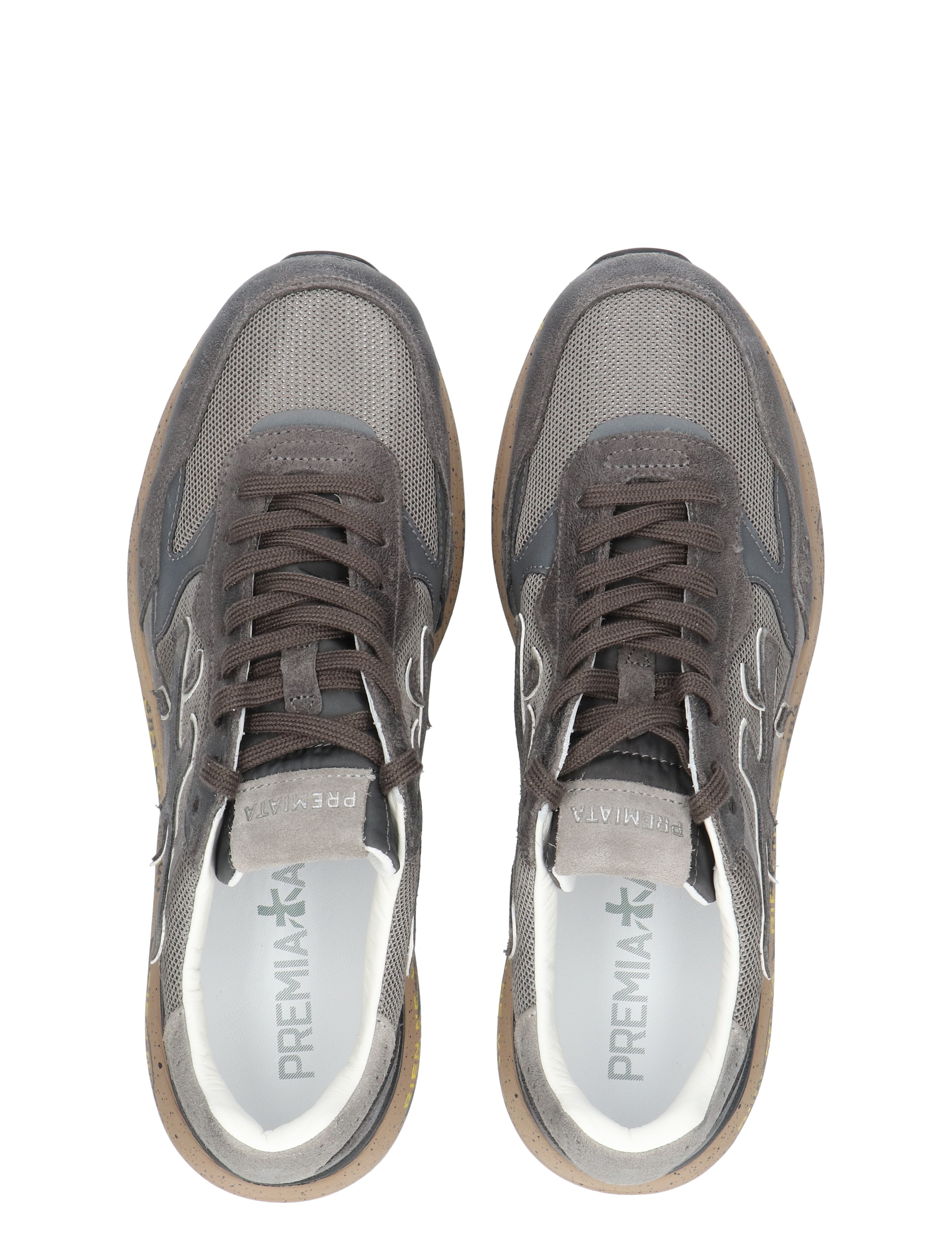 sneakers, sportschoenen, grijze sneakers, mesh materiaal, luxe sneakers