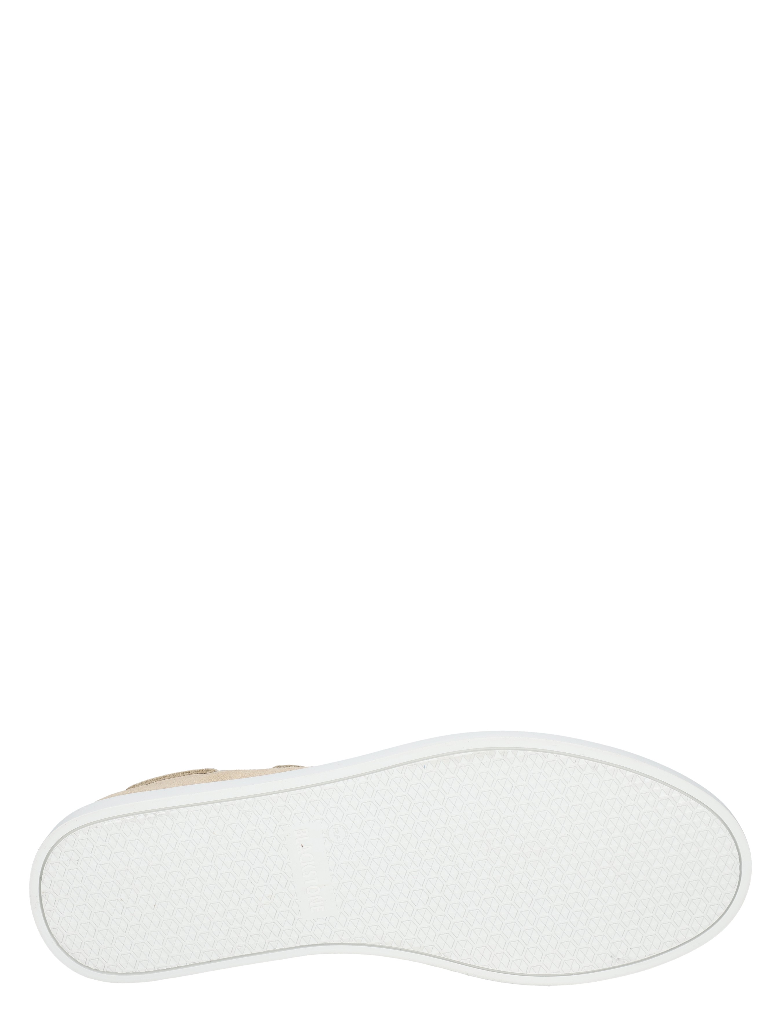 sneaker, witte zool, zool detail, model met suède, vloersportieve zool