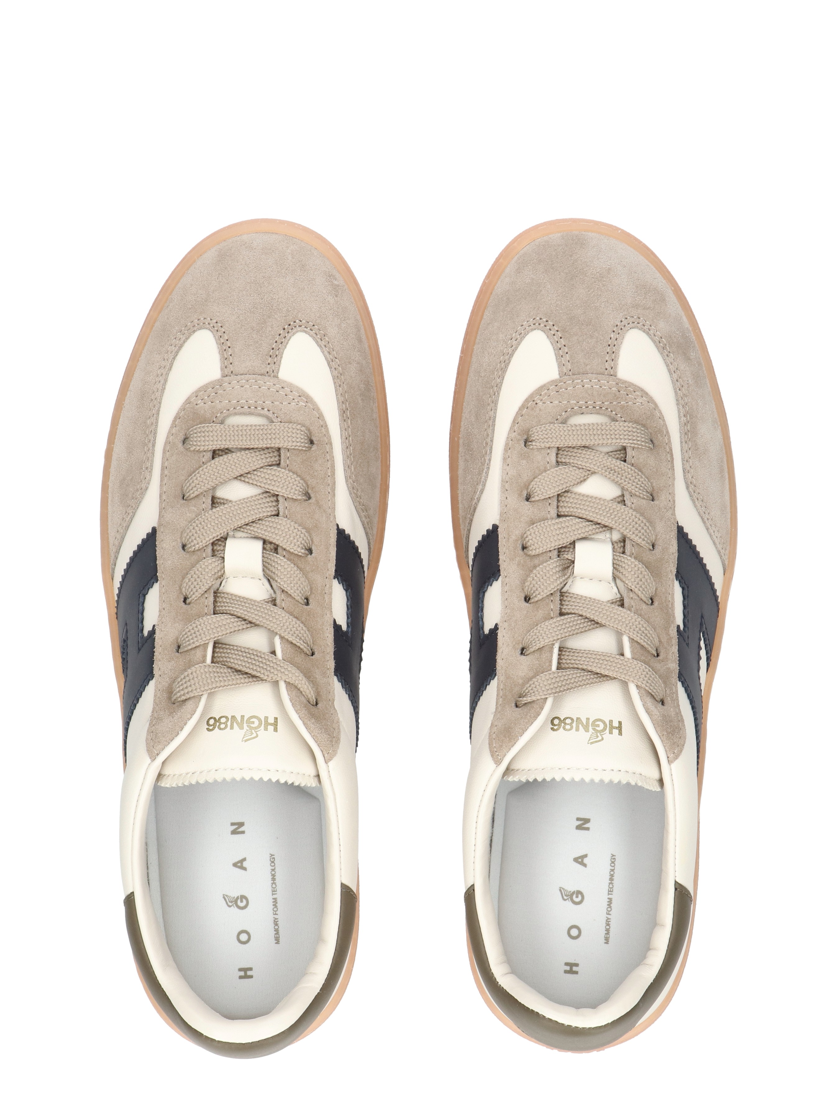 sneakers, tweedehands, suede, gris, silhouette