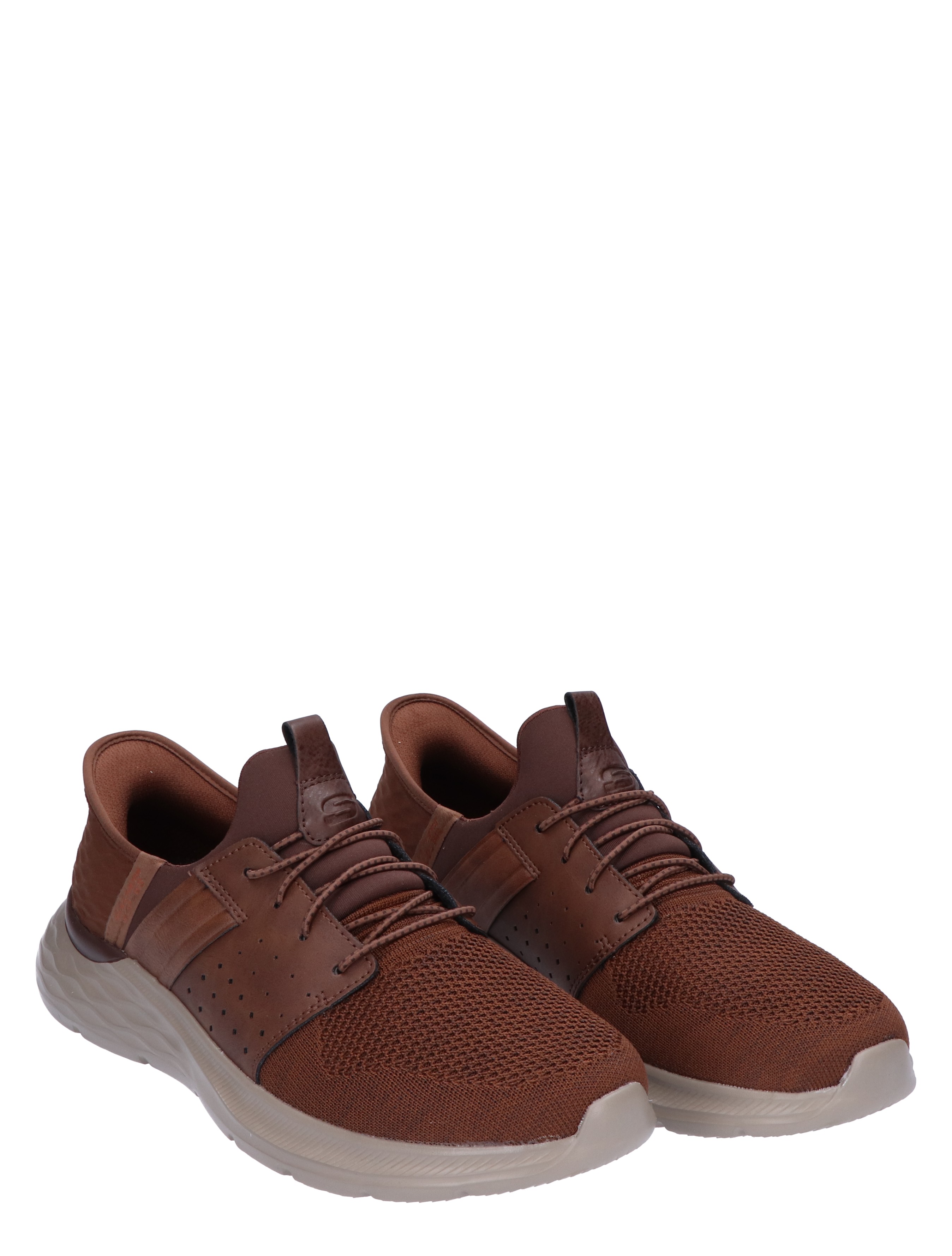 Garner Newick Slip in Brown