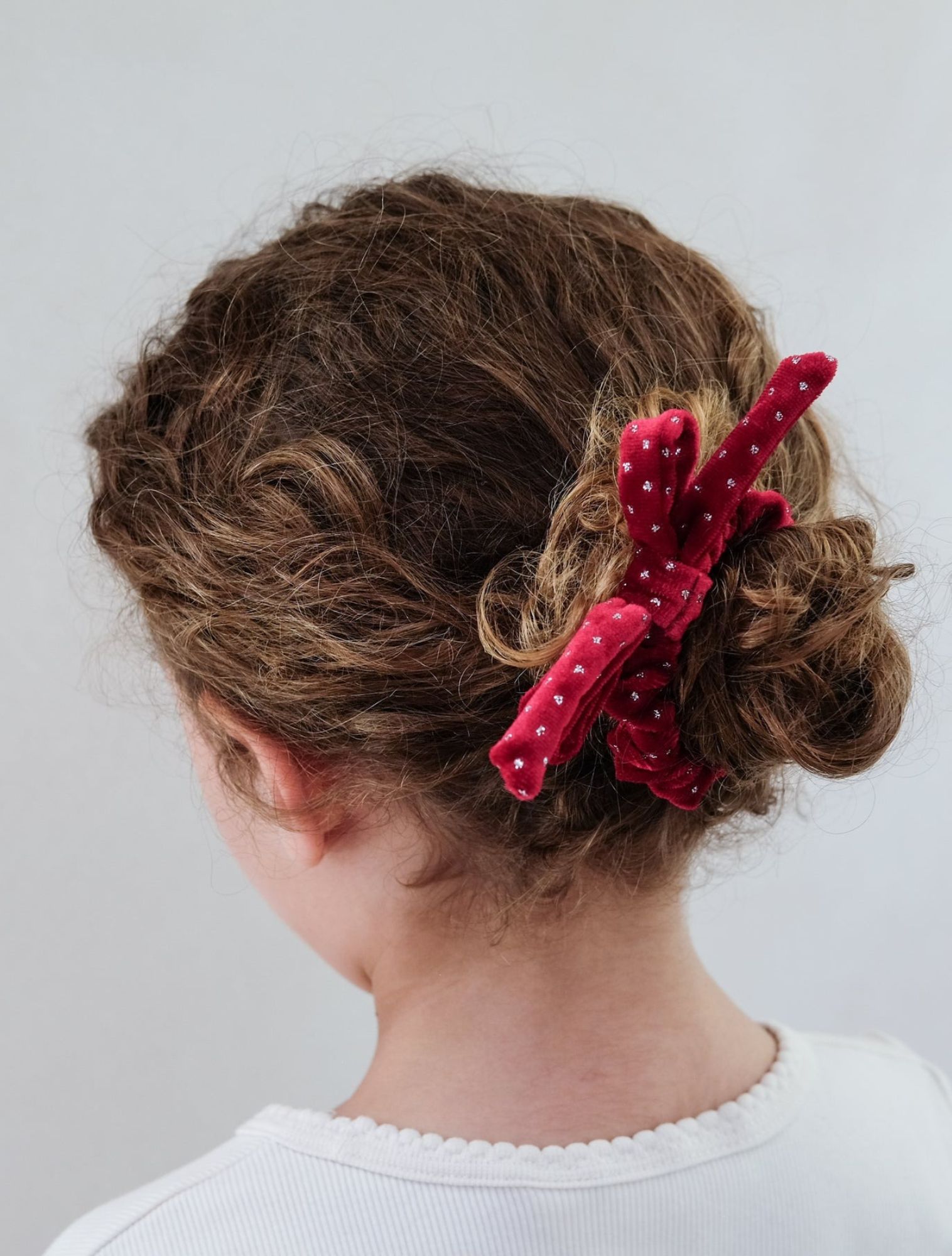 Mimi & Lula - Christmas Velvet Bow Scrunchie 172131-23 - Meisjes - Overige Accessoires - 49929_00_2