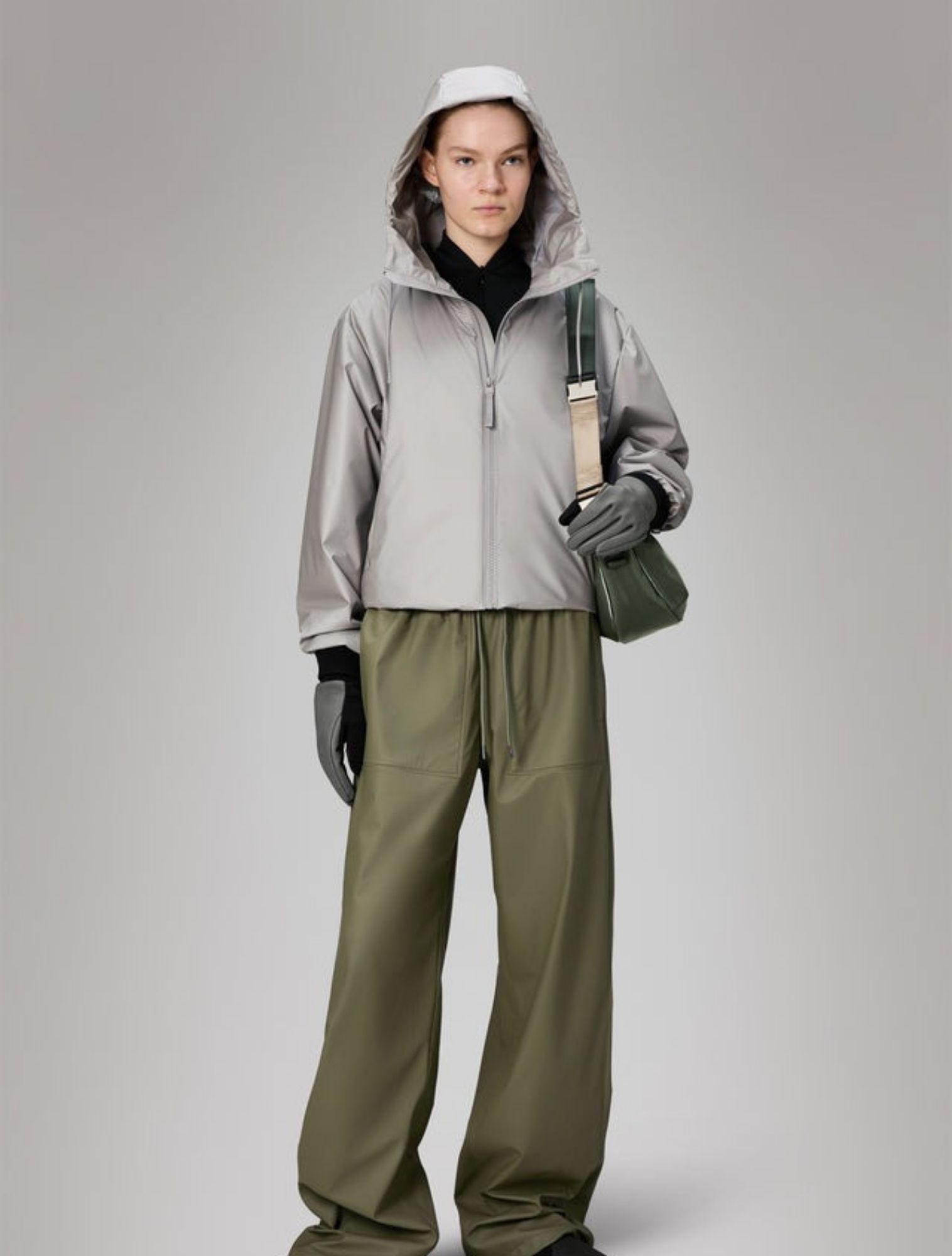 Rains - Lohja Short Insulated Jacket 123 Nimbus Grey - Dames - Jassen en Jacks - 48337_99_3