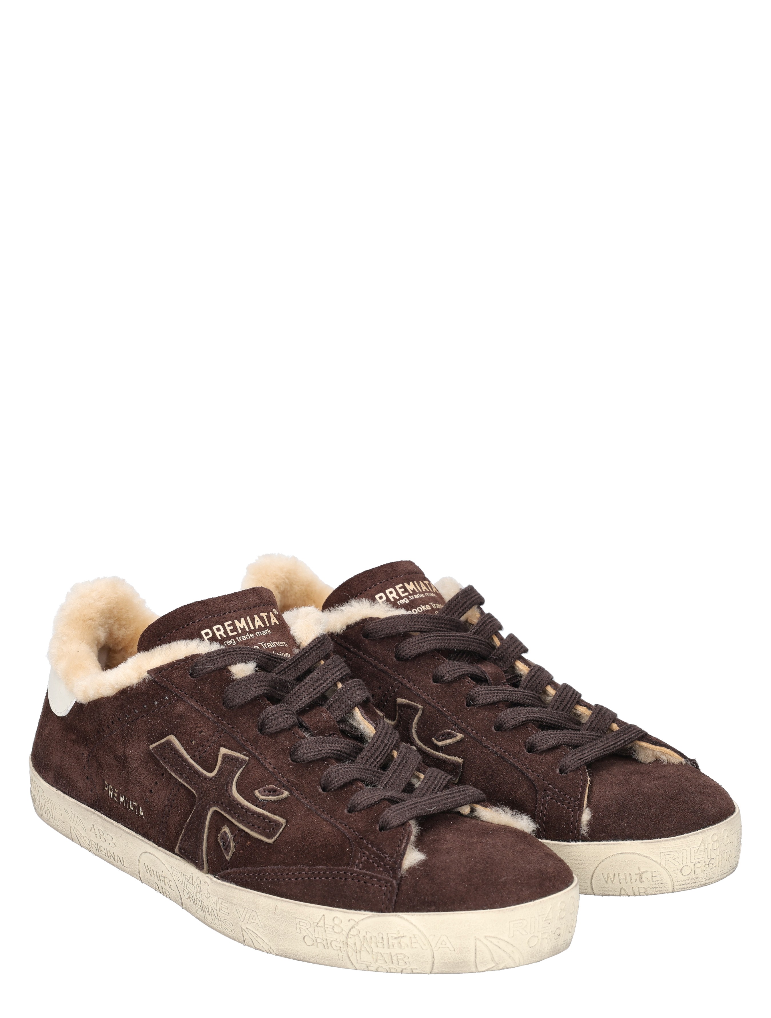 sneakers, bruine schoenen, suede, bontvoering, zilvergrijze schacht?