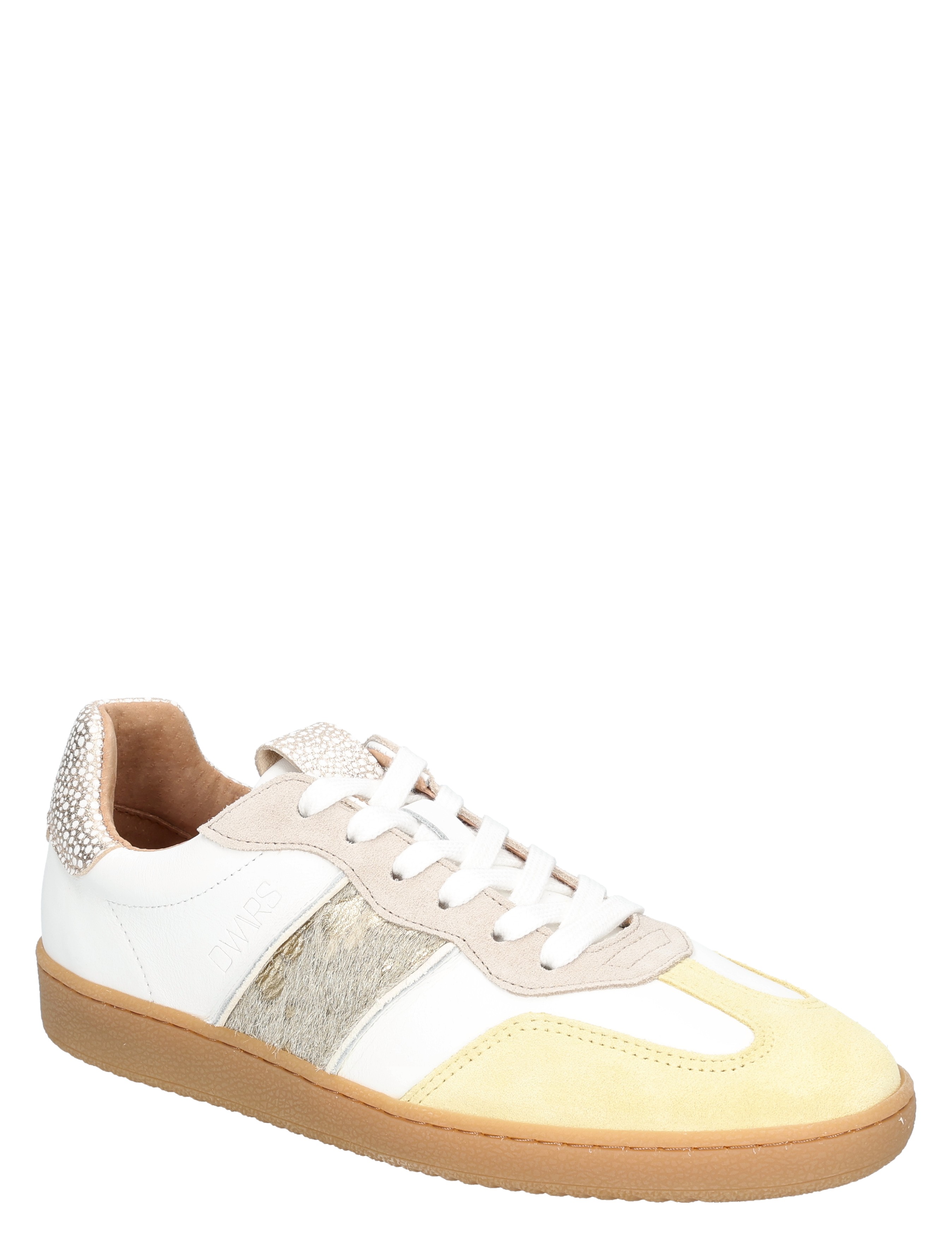 sneaker, schoenen, witte sneakers, luxe details, gouden accenten